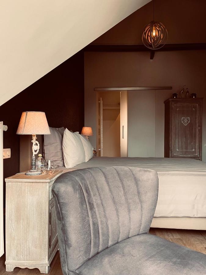 Deluxe Double Room Bath