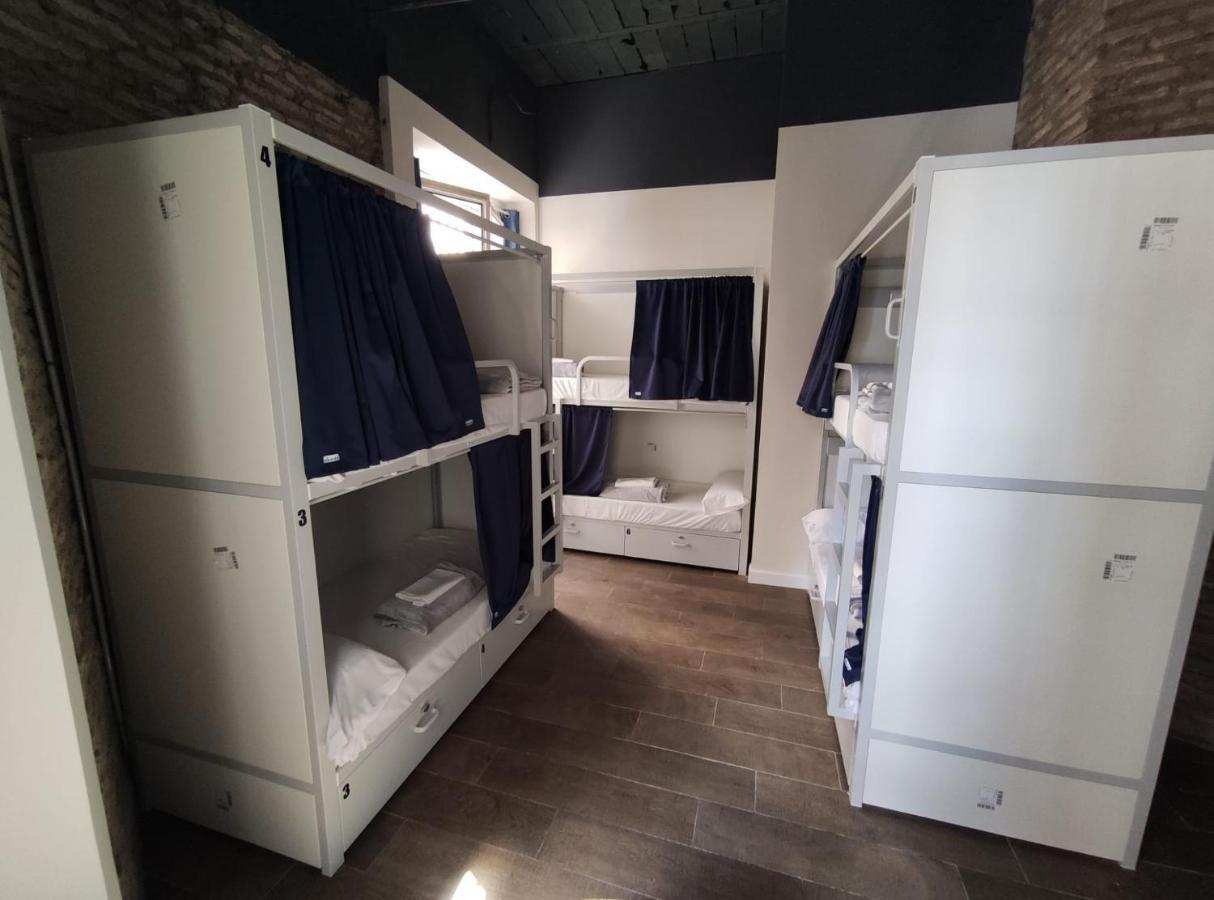 Bed 10-Bed Mixed Dormitory Room