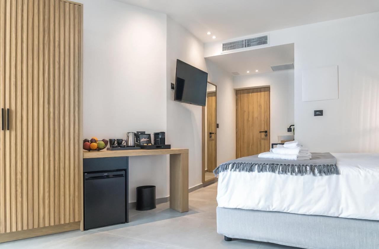 Deluxe Double Room Side Sea View