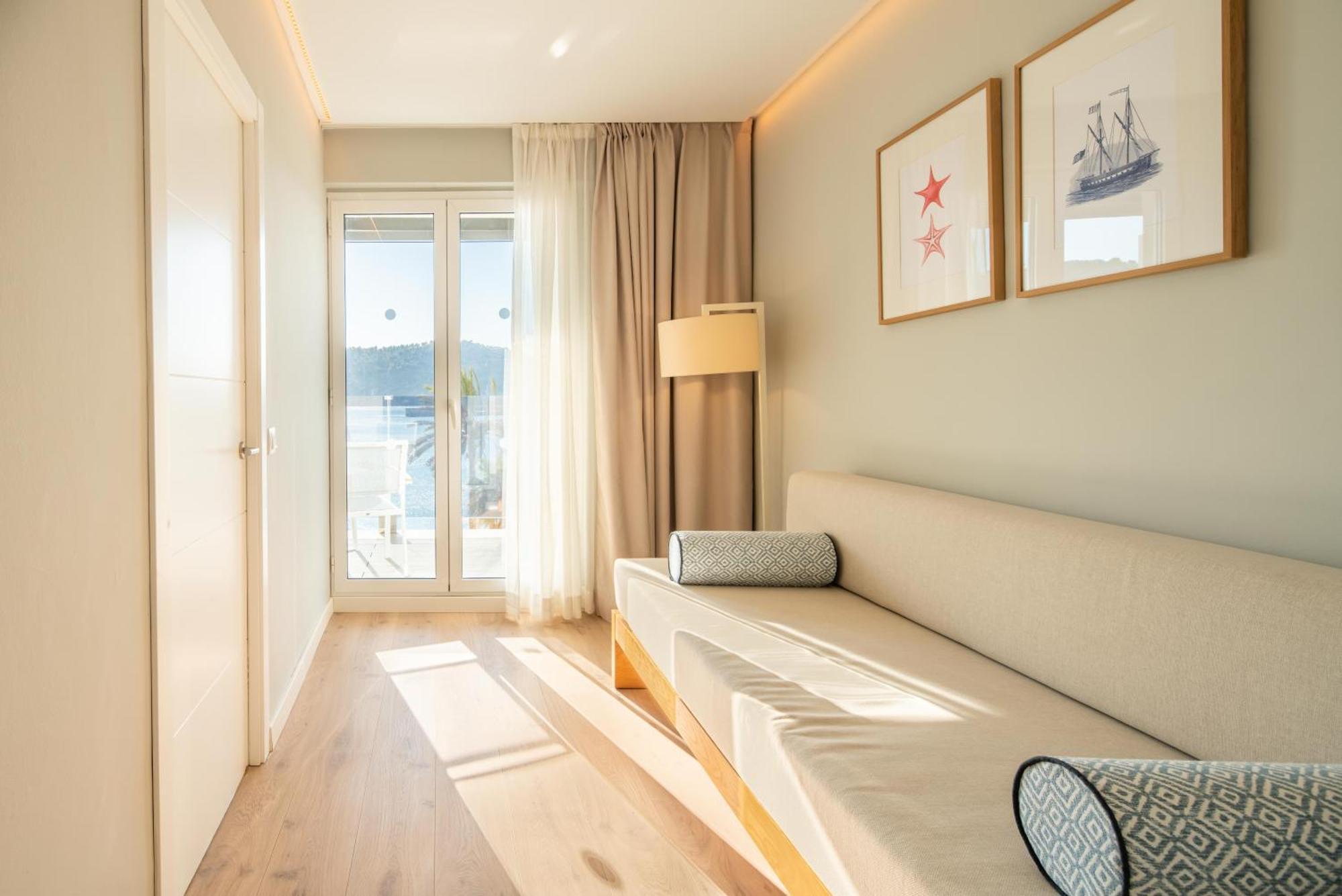 Superior Twin Room Sea View