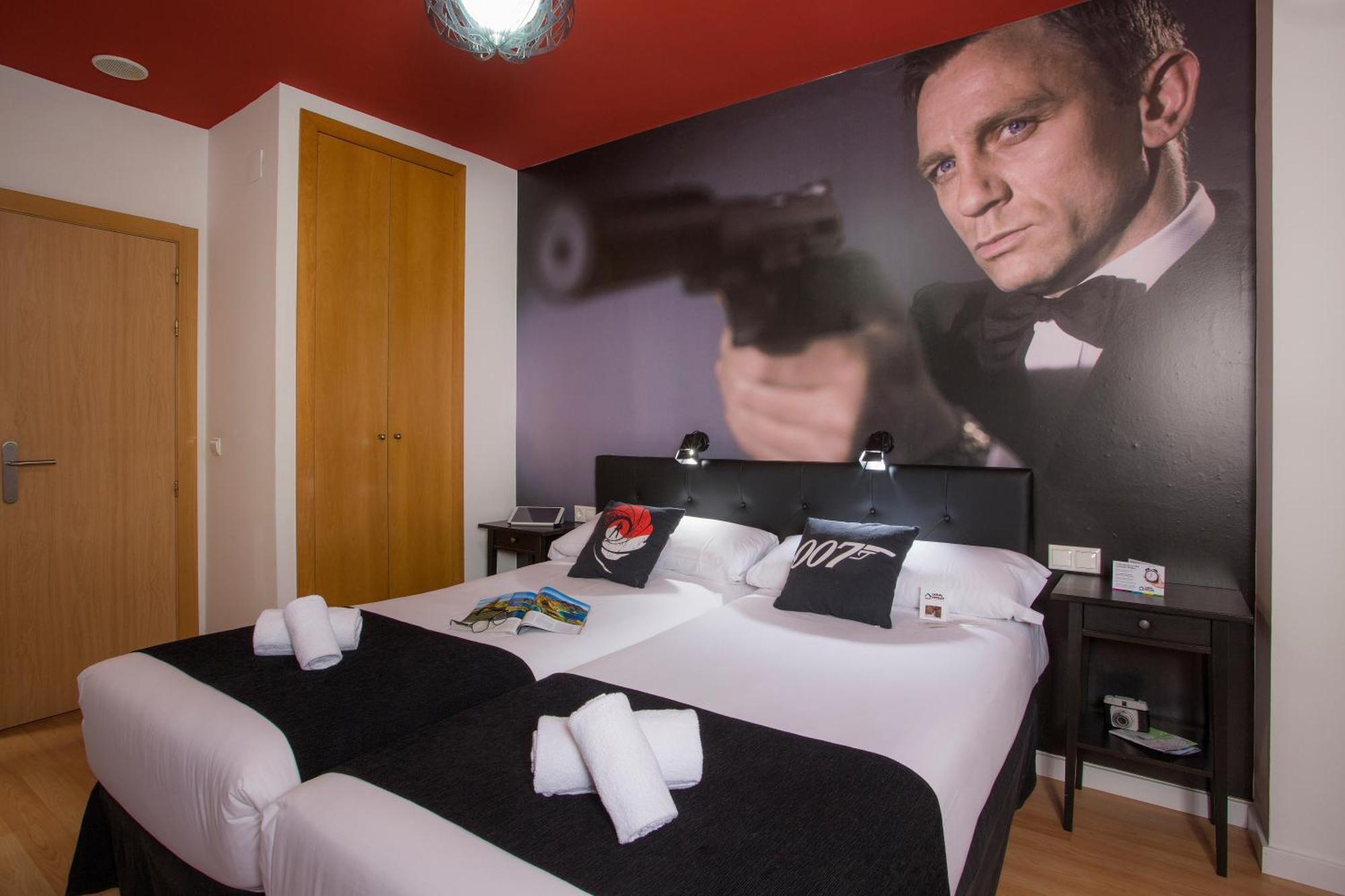 Interior Economy Twin Room