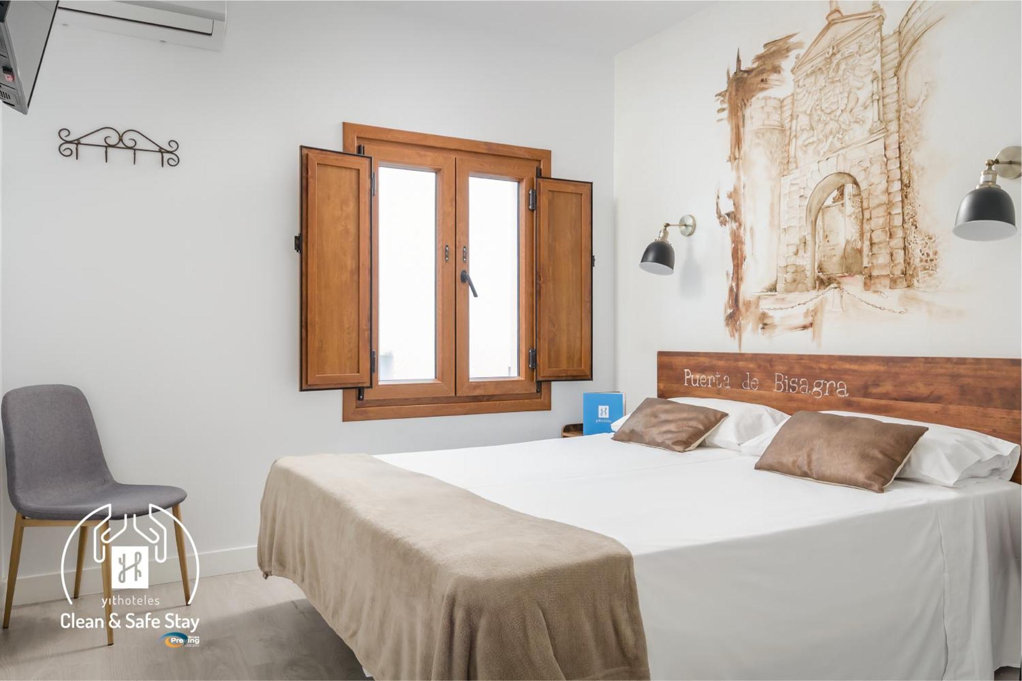 Quarto com Cama de Casal ou 2 de Solteiro