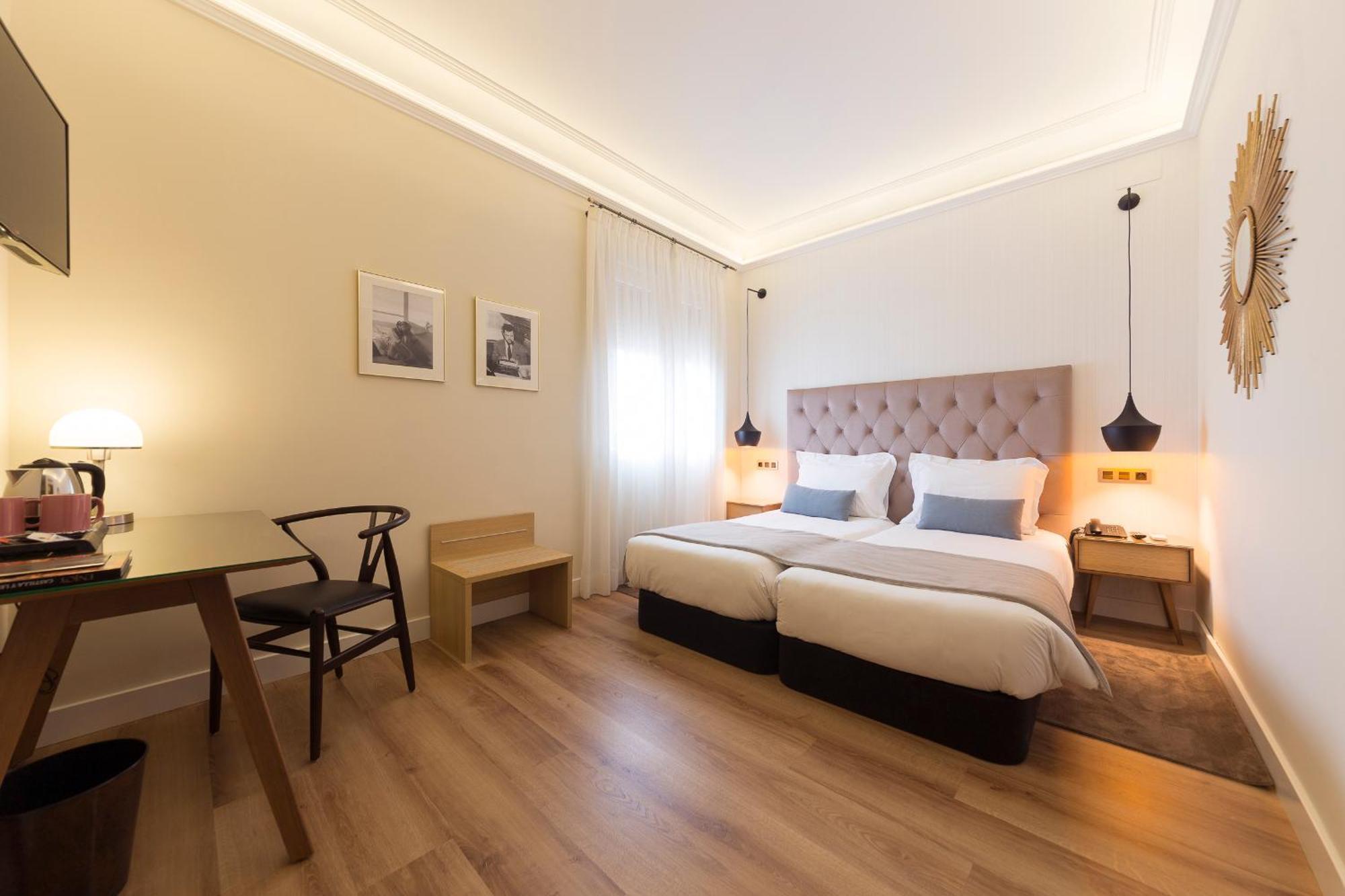 Double Standard Room with Views