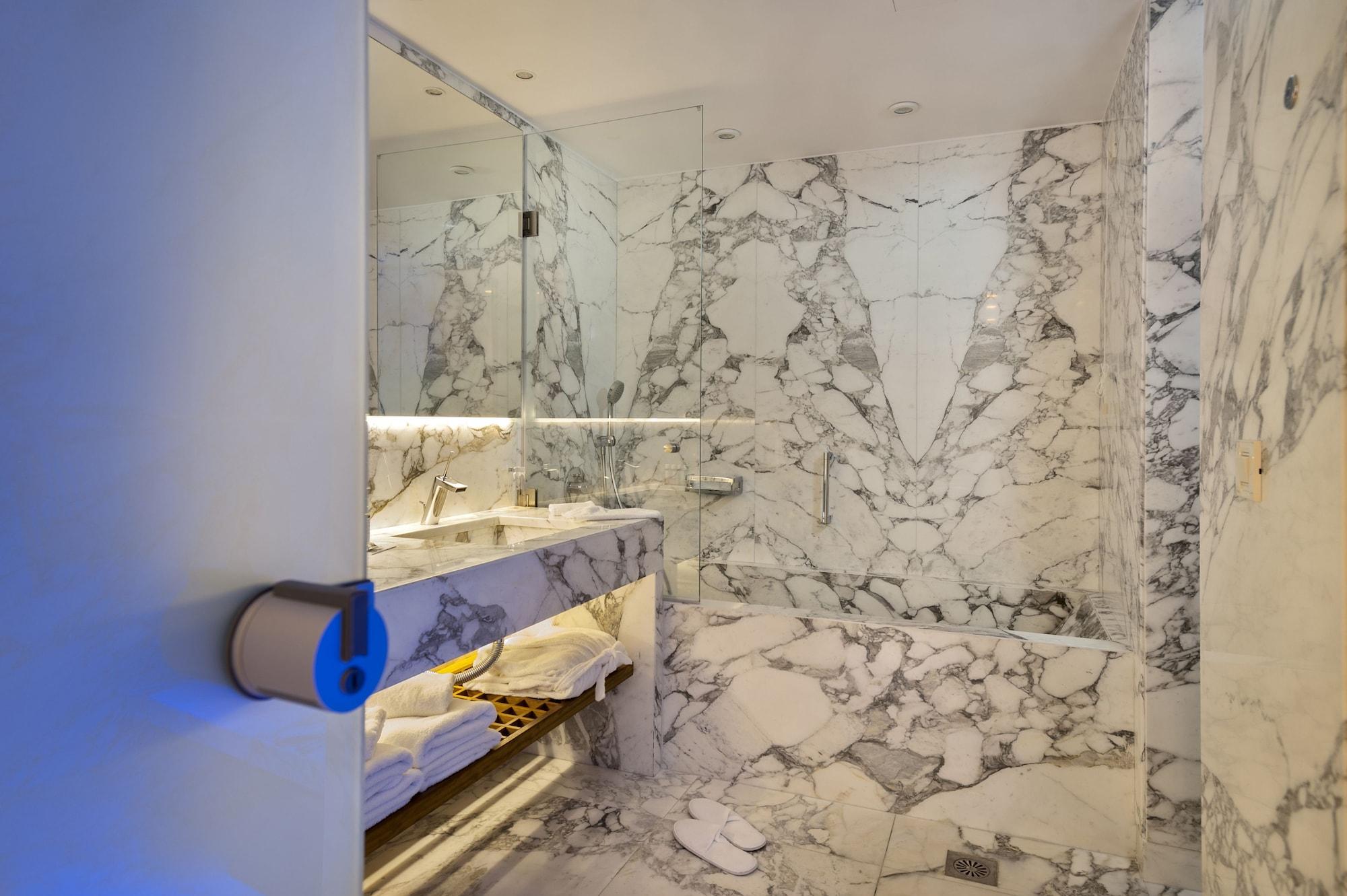 The Luxury Penthouse Suite