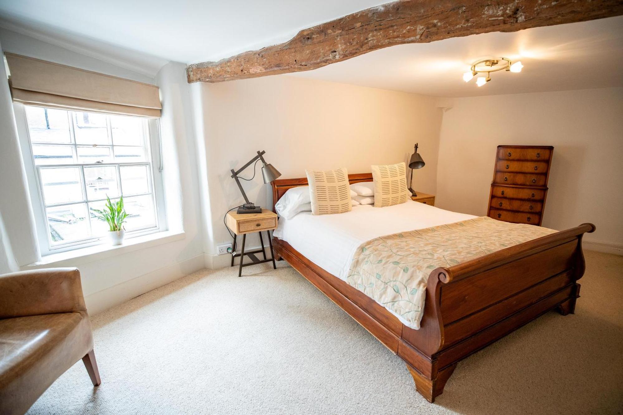 Deluxe Double Room Bath