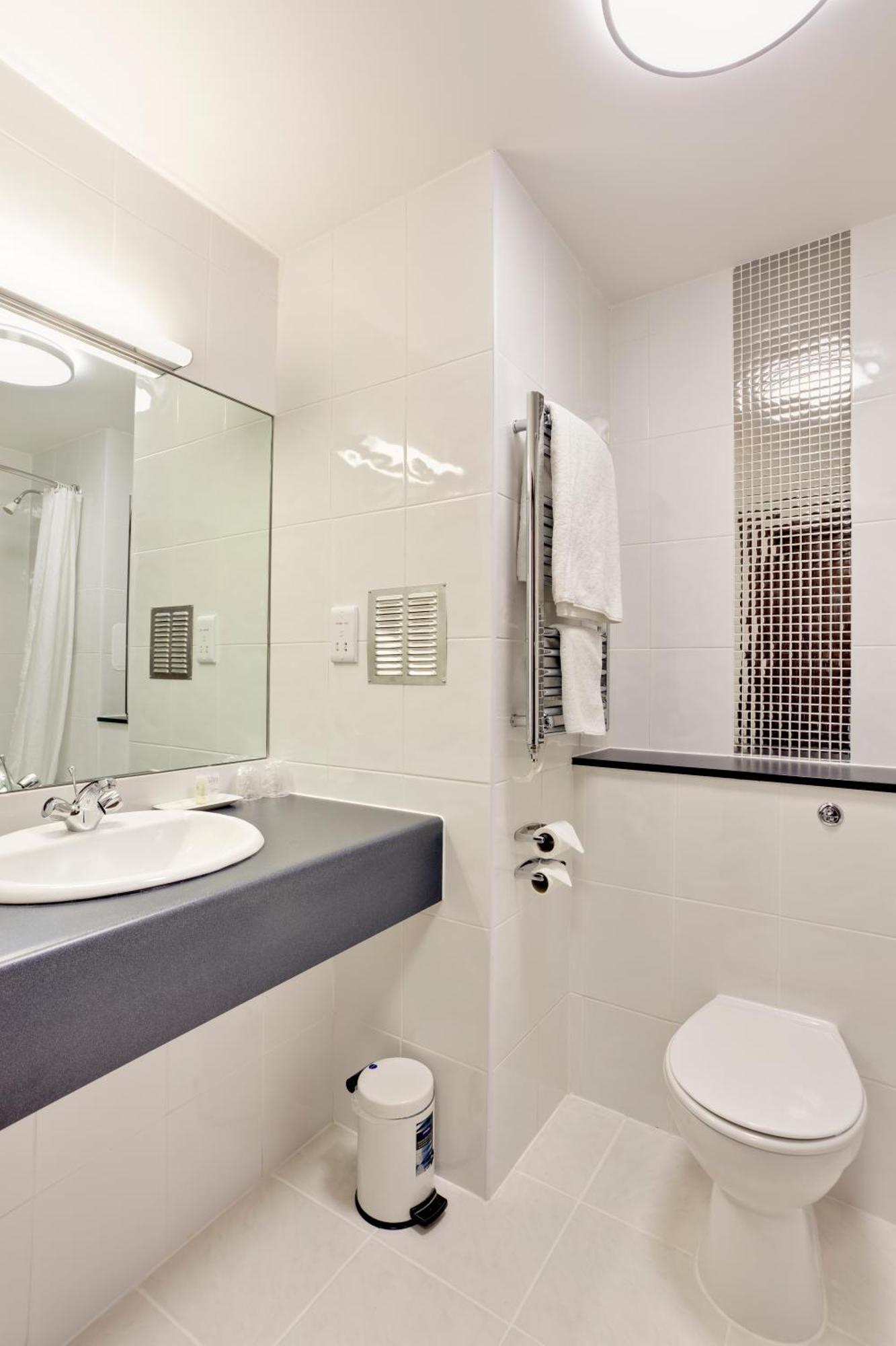 Chambre Lit King-Size Supérieure - Non-Fumeurs
