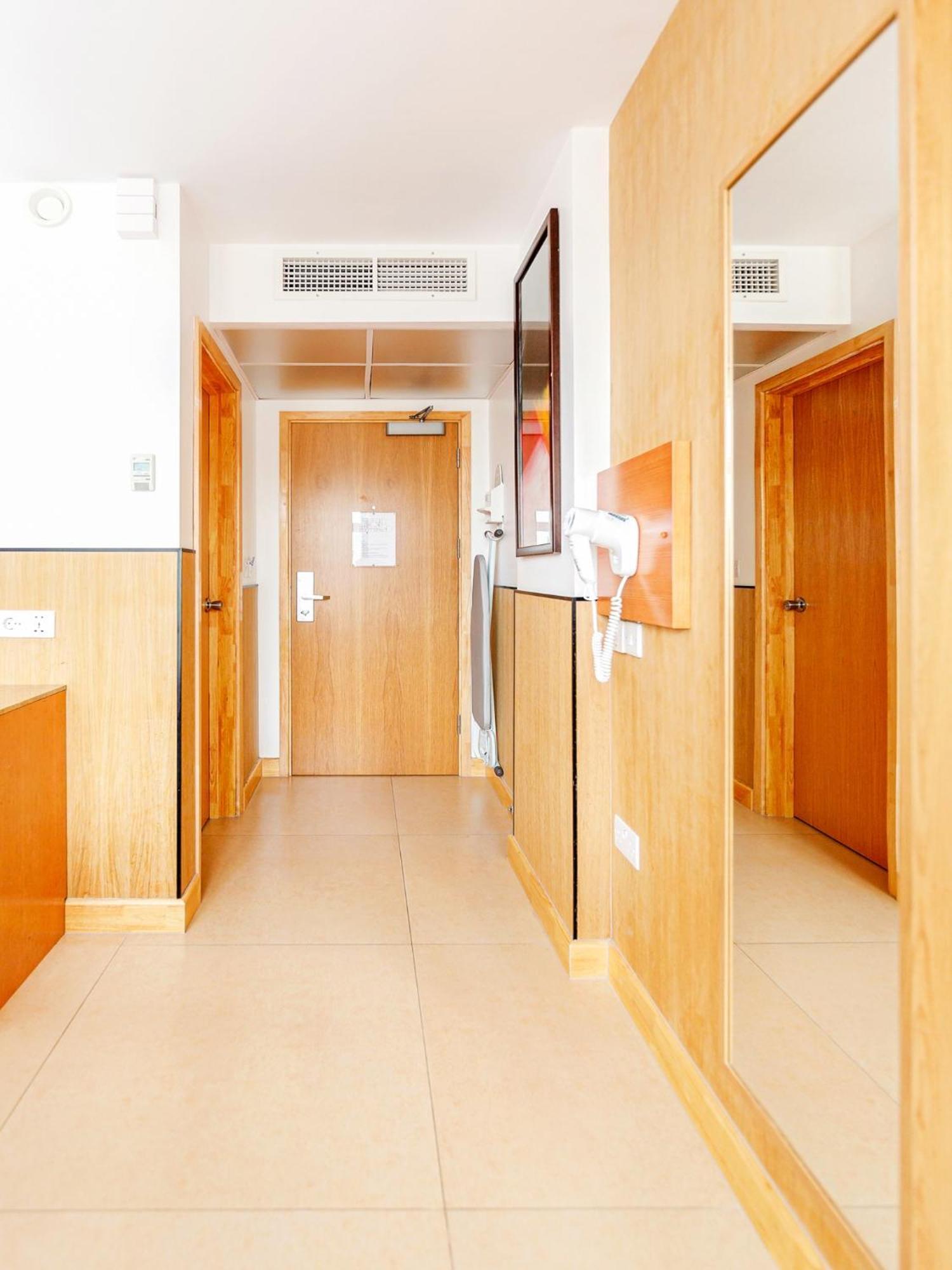 Quarto Duplo