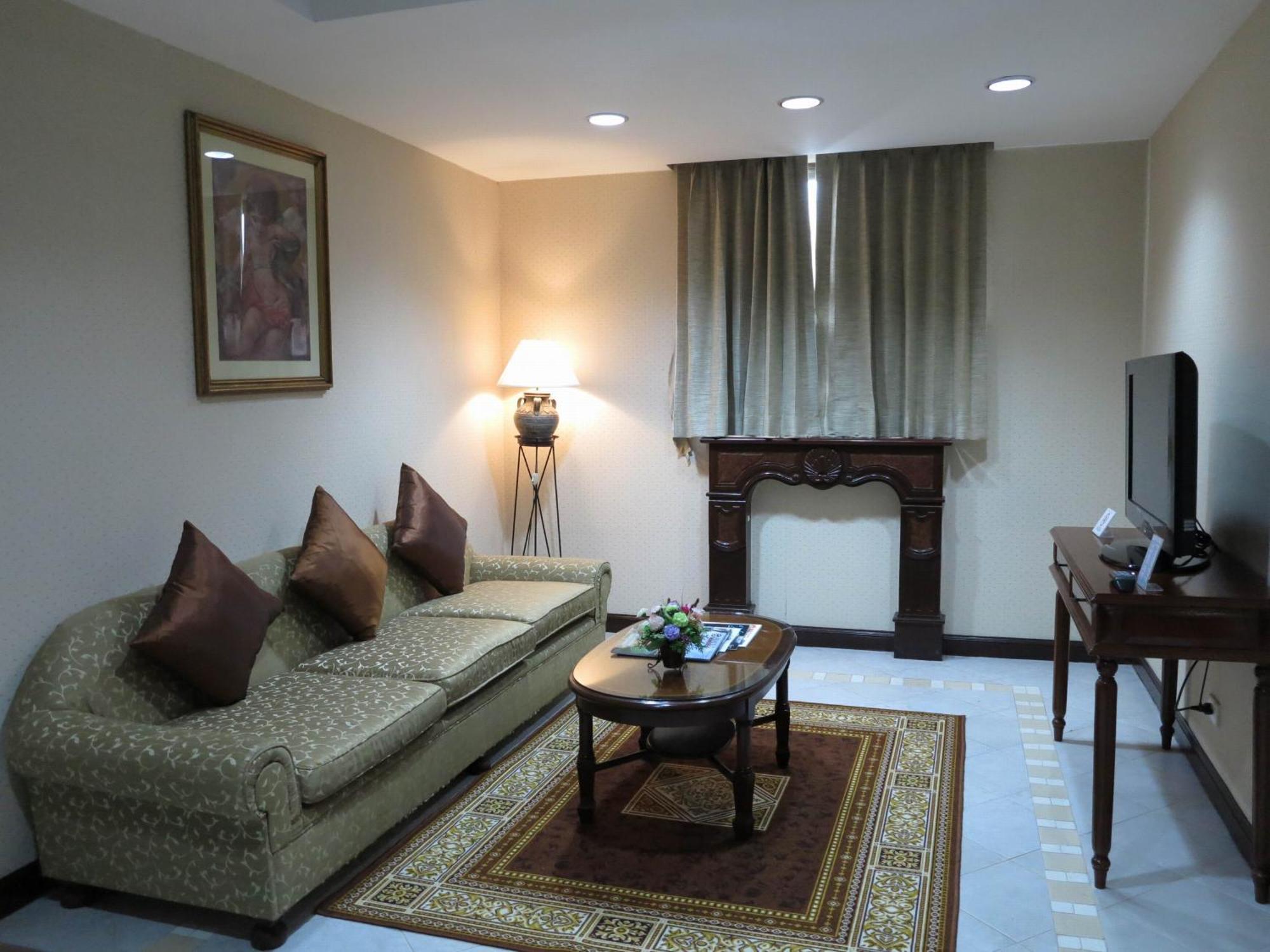 Executive Room