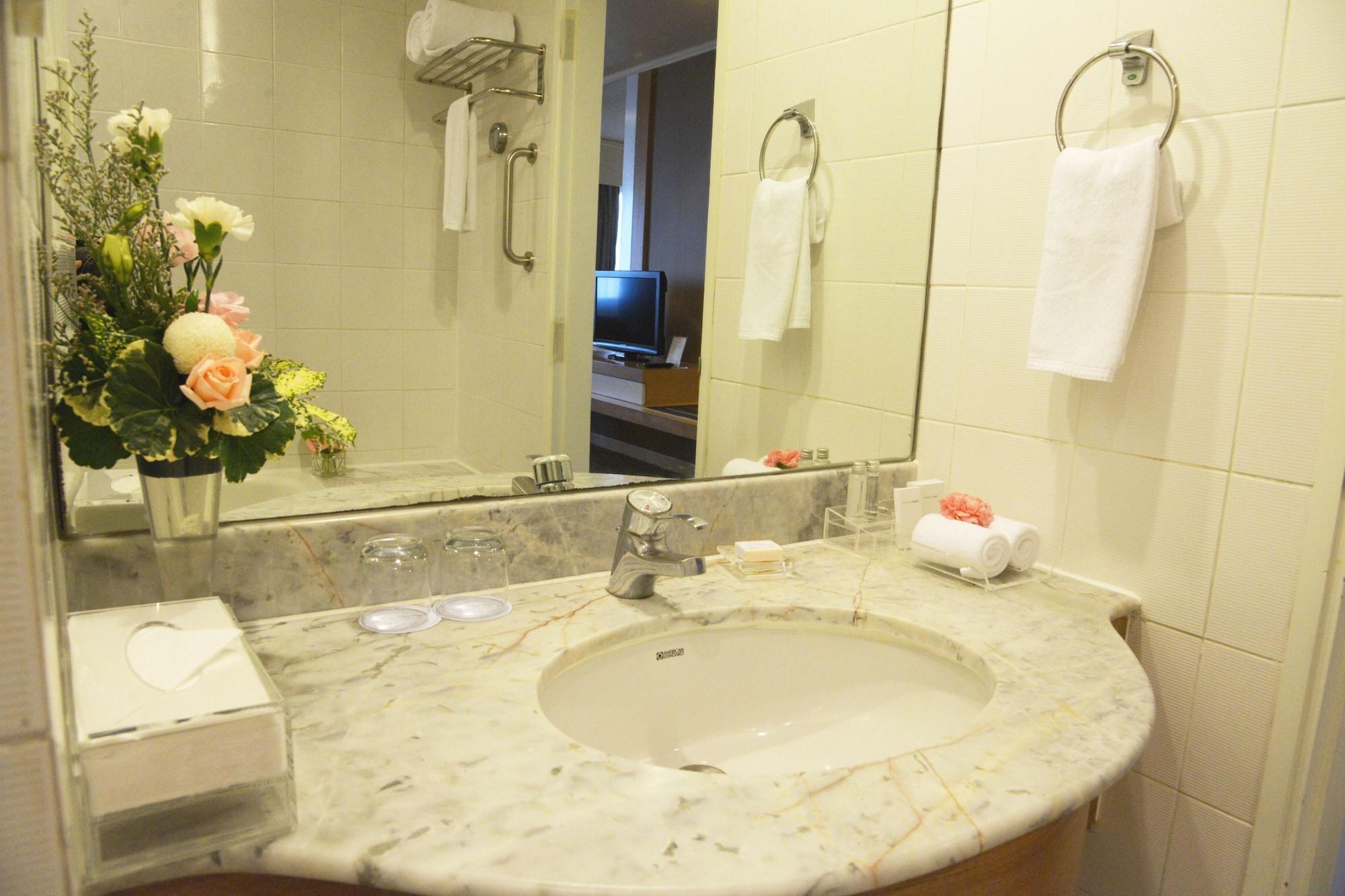 Superior Double or Twin Room City View