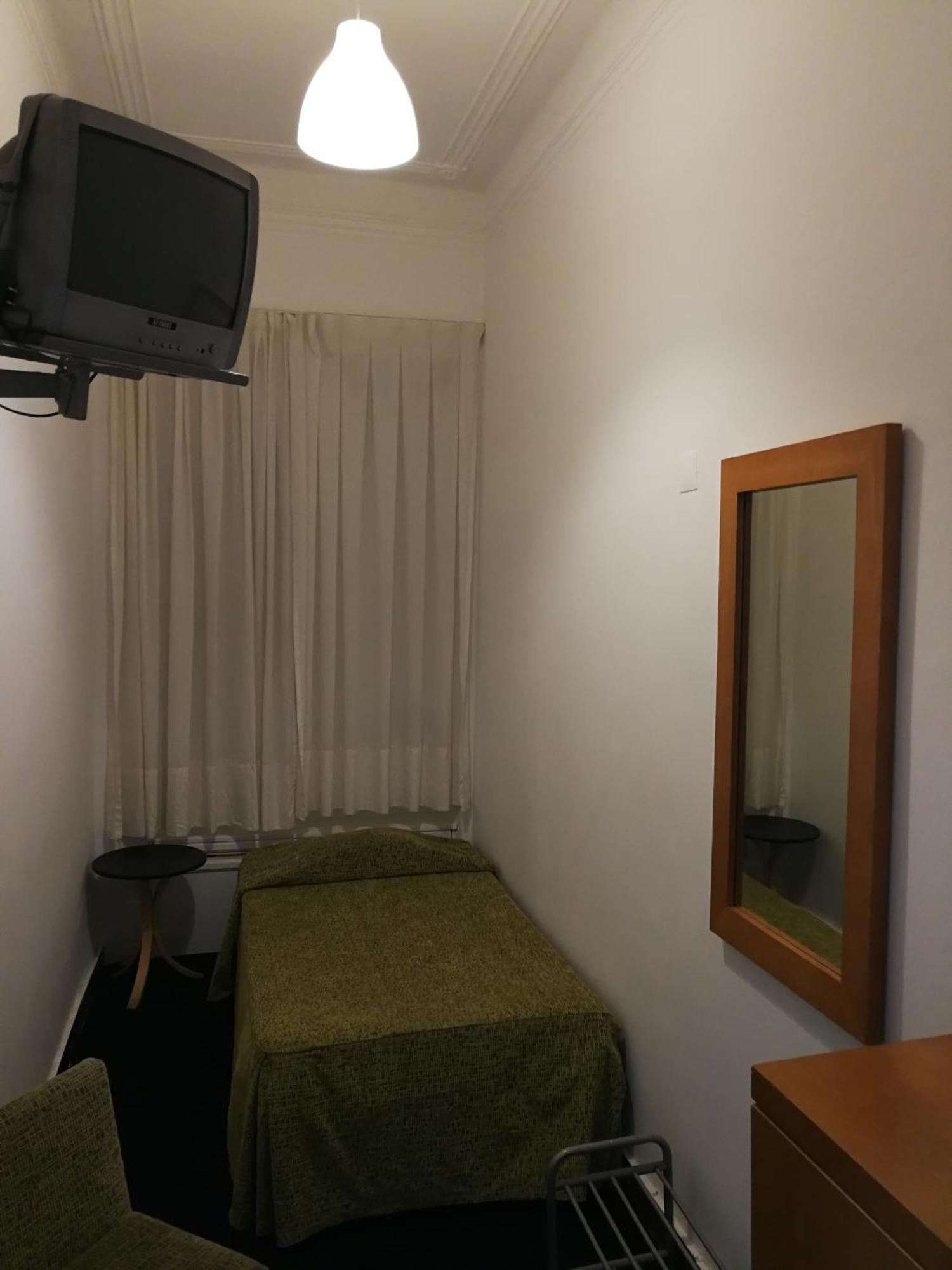 Chambre Simple avec Salle de Bains Commune