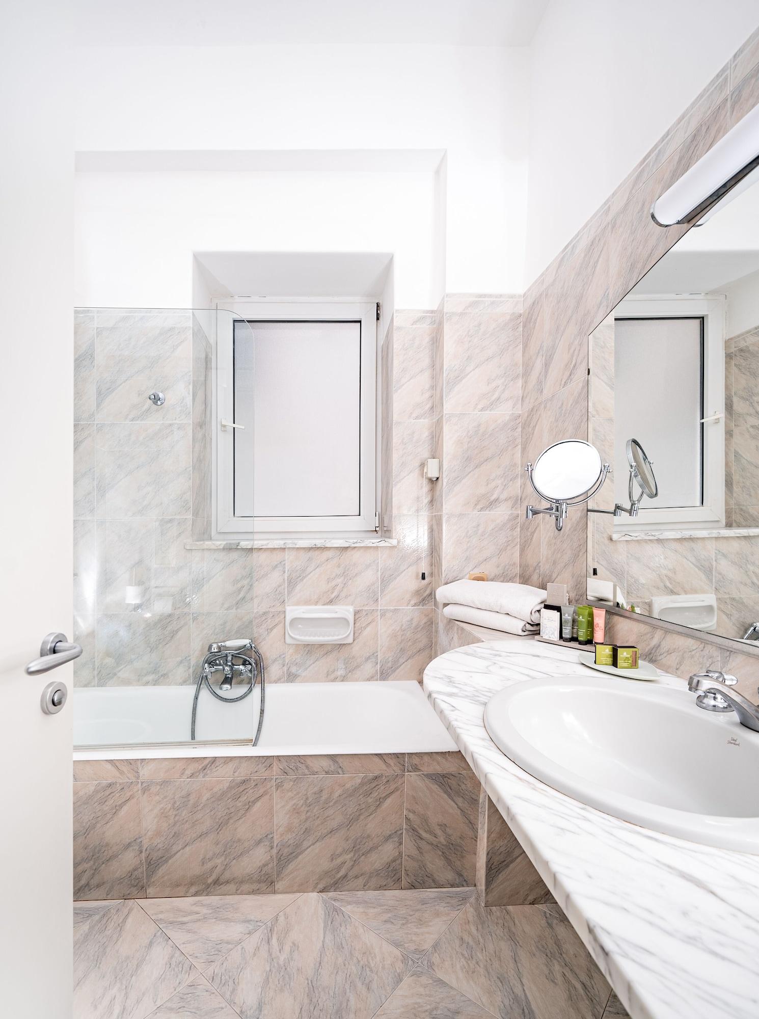 Superior Double or Twin Room Sea View