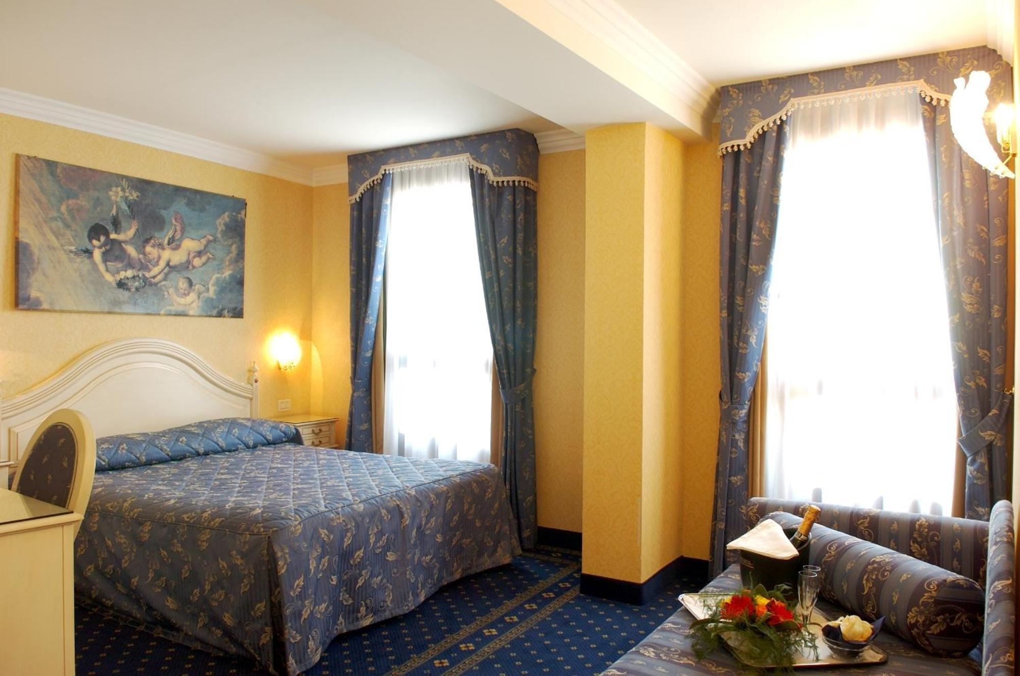 Superior Double or Twin Room Lagoon View