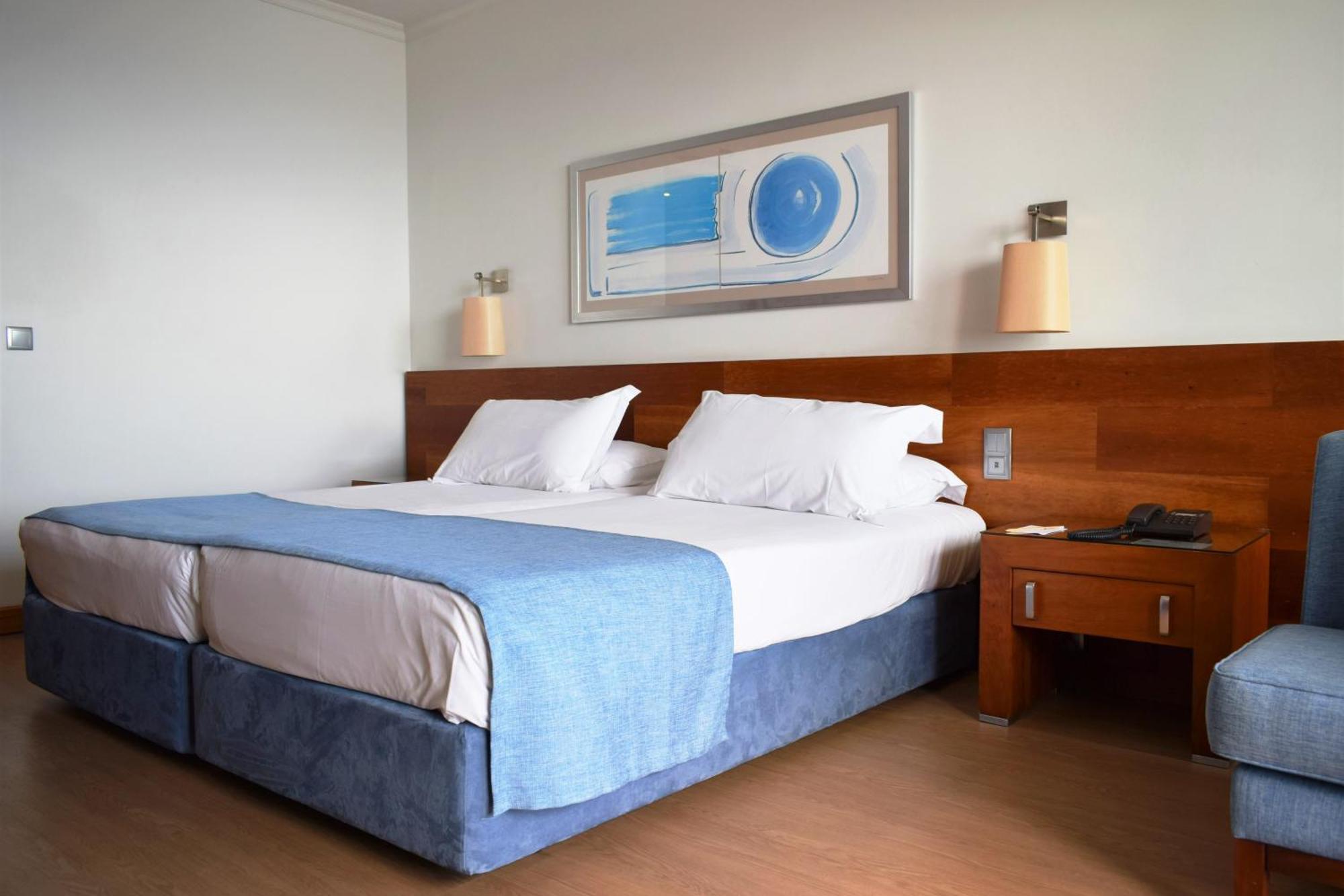 Classic Room with Sea View,1274387533:JPEG