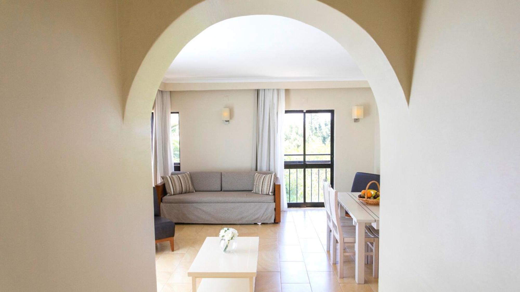 One-Bedroom Apartment Garden View,1333720643:JPEG