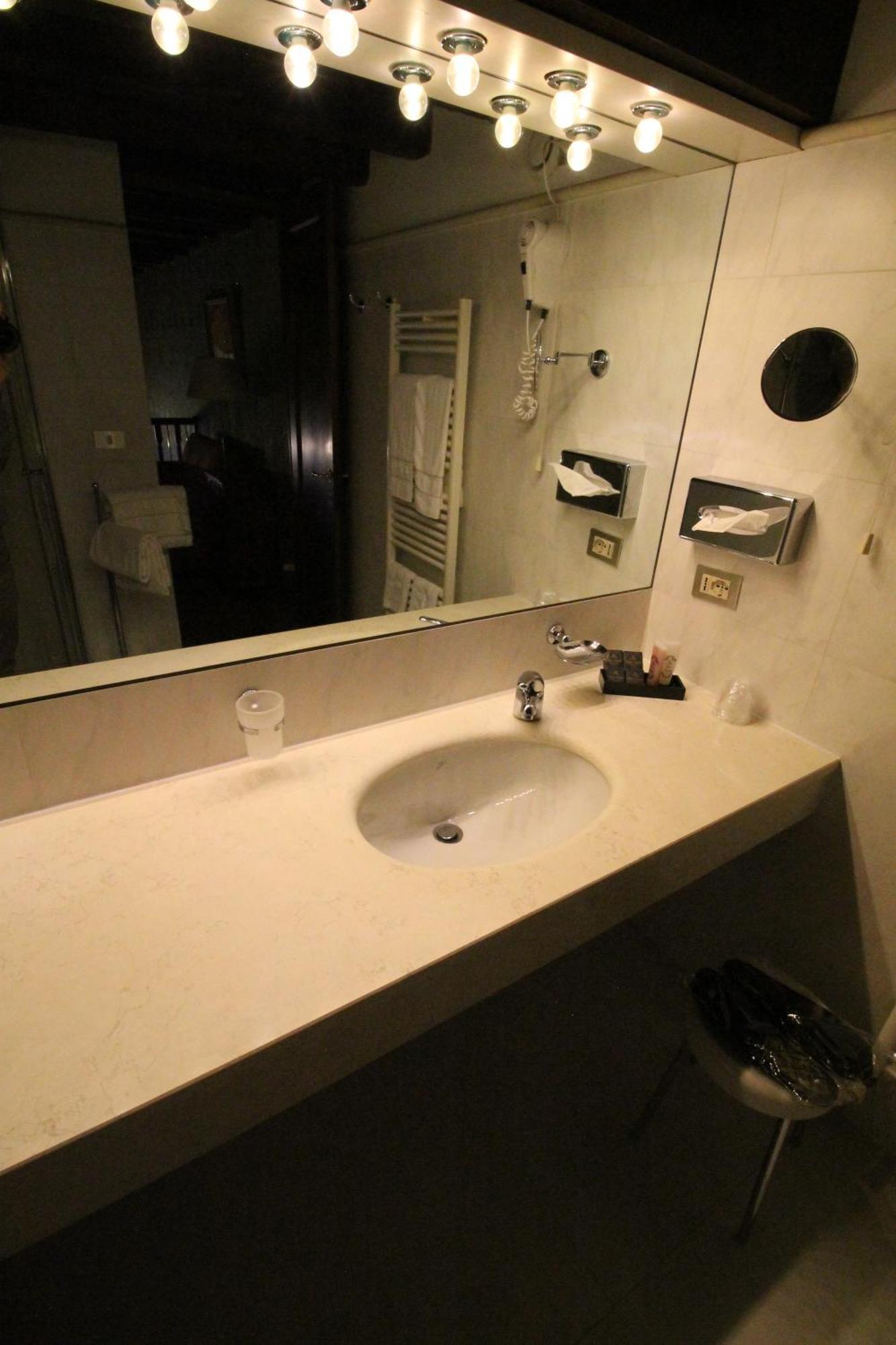 Suite Canal View