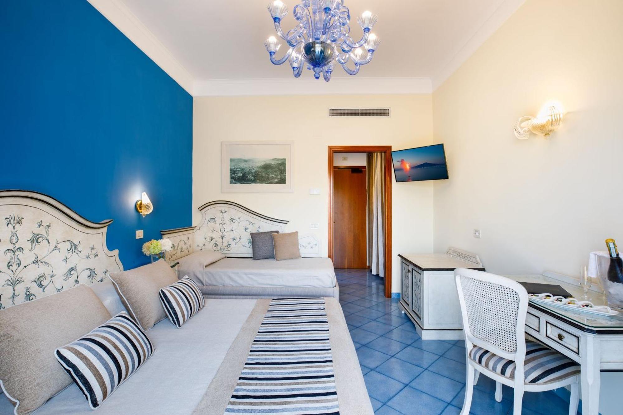 Economy Triple Room