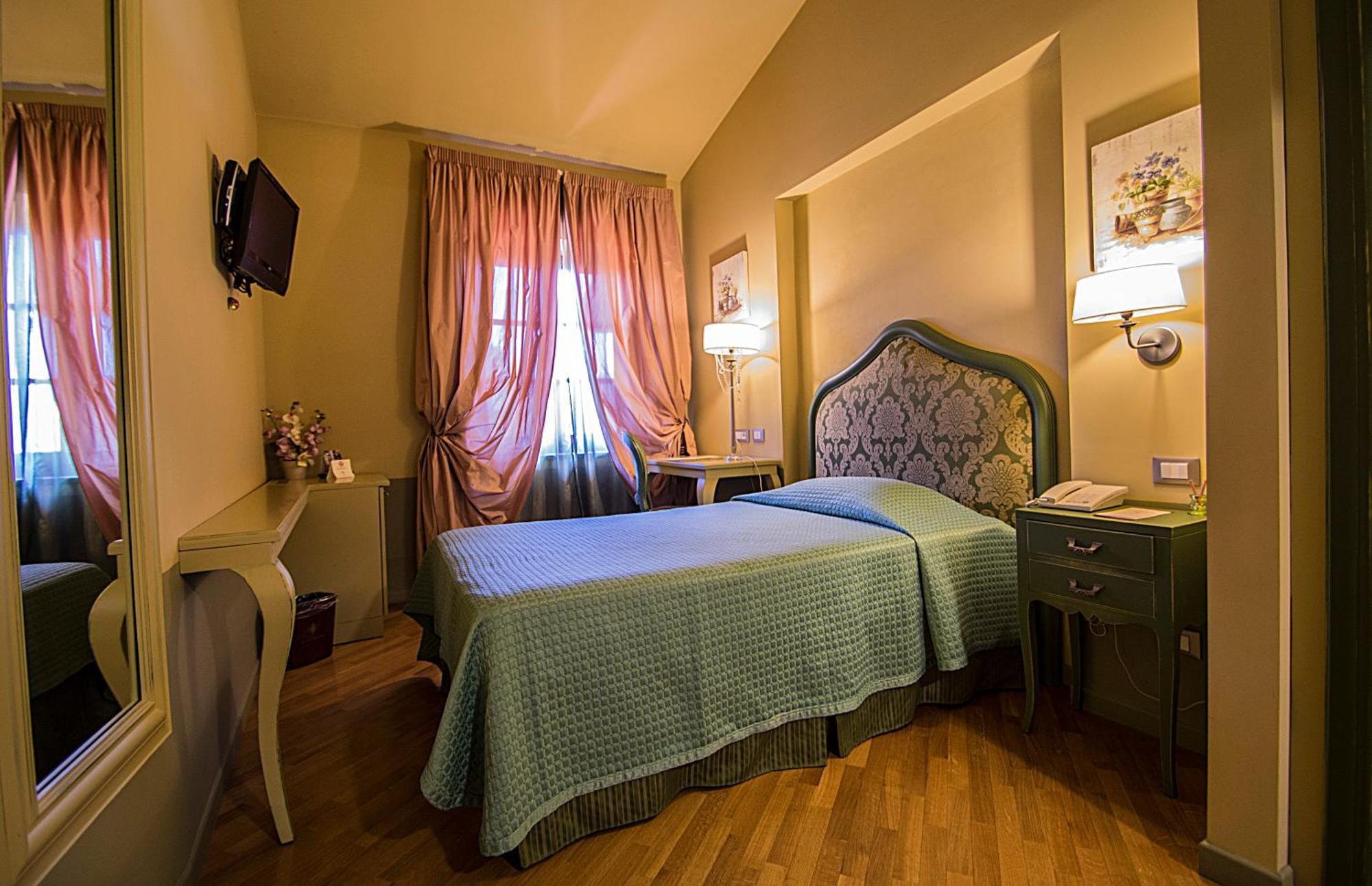 Single Room