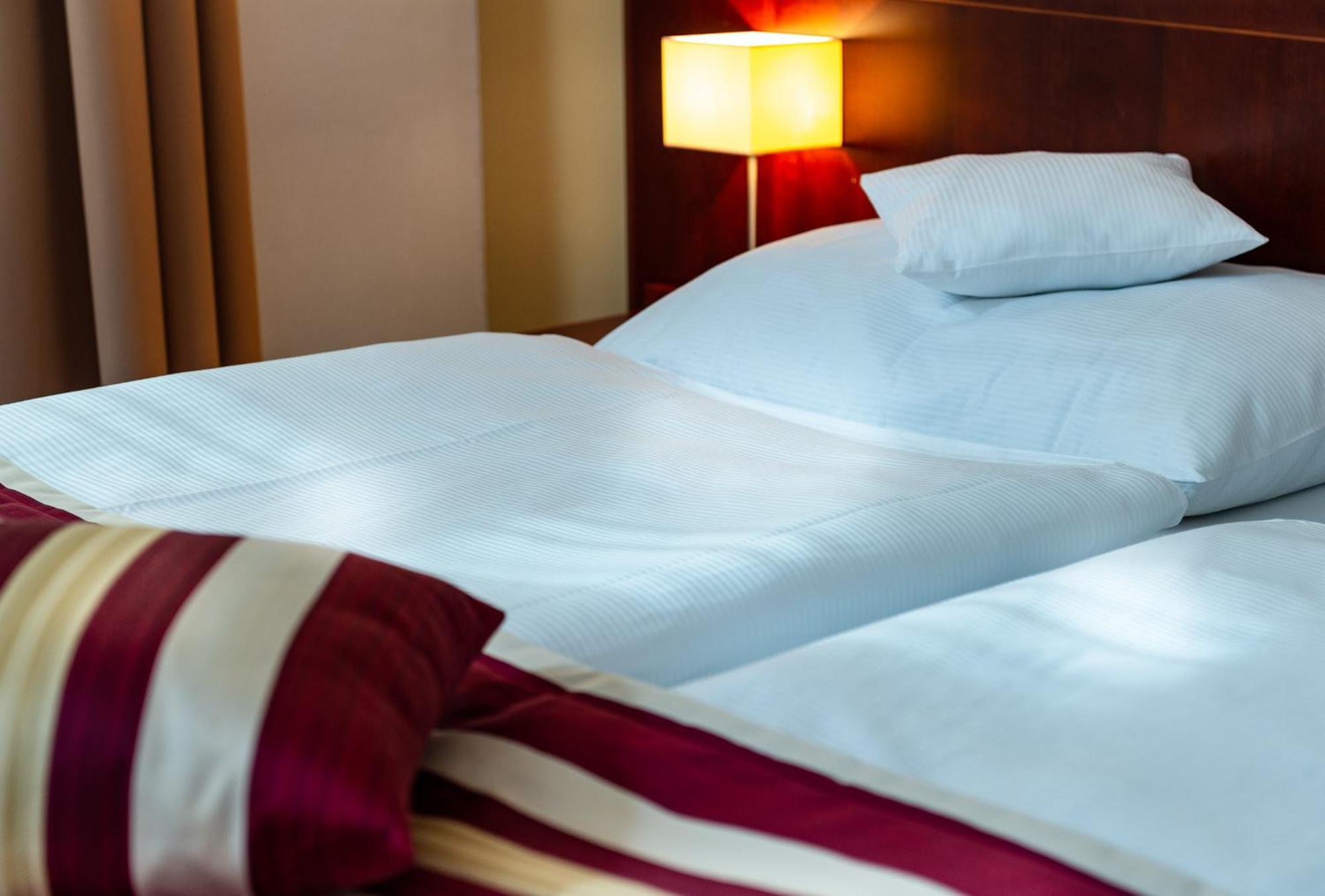 Double Room 2 Extra Beds