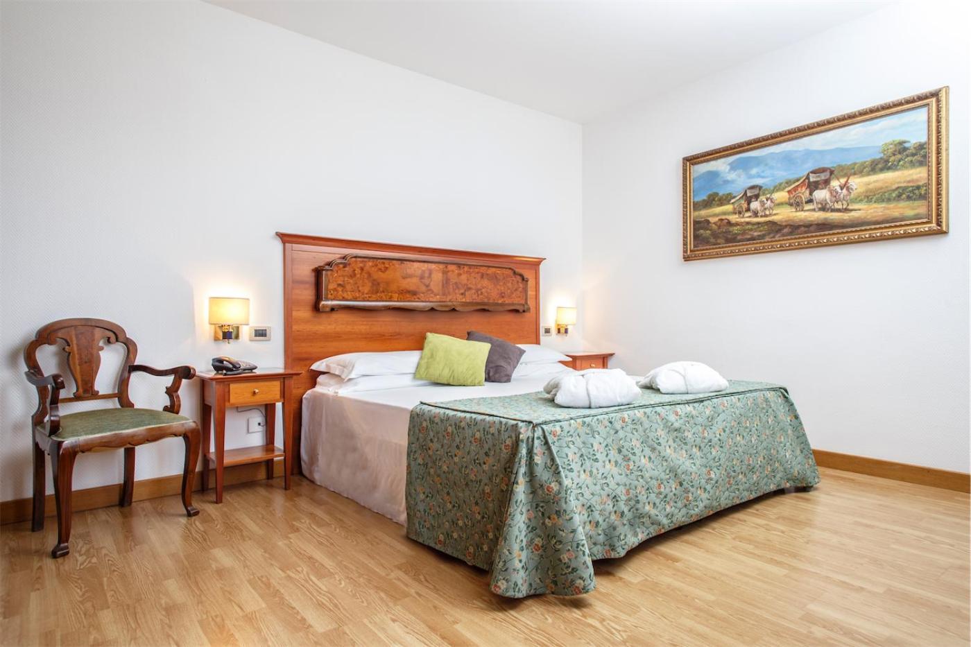 Large Double Room