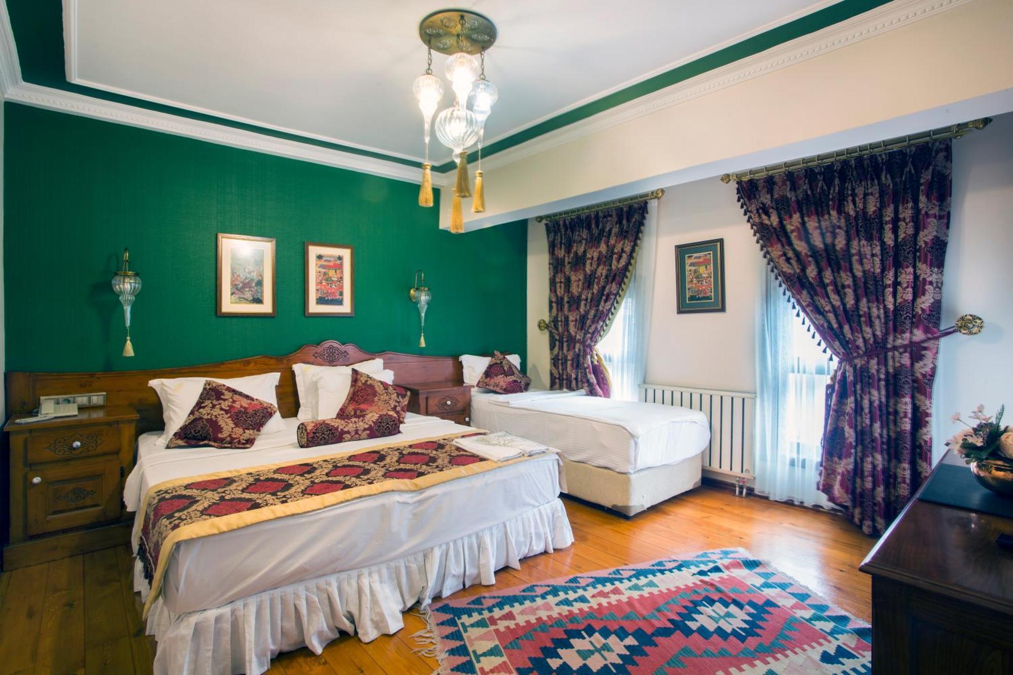 Triple Room