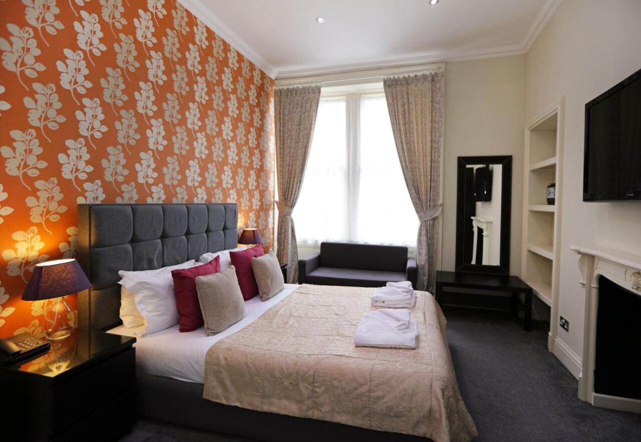 Luxury Suite,49480995:JPEG