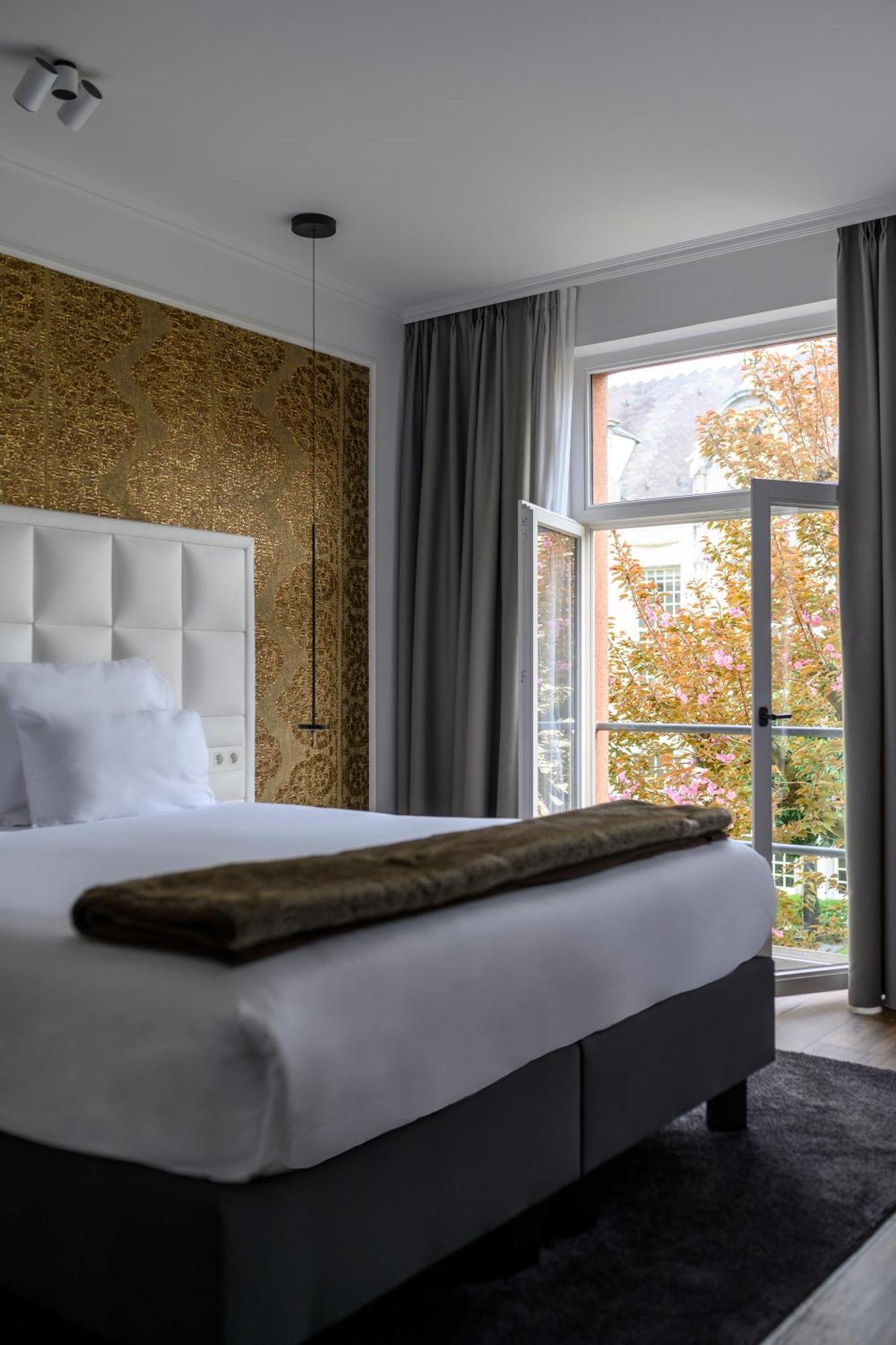 Deluxe Double Room Garden View
