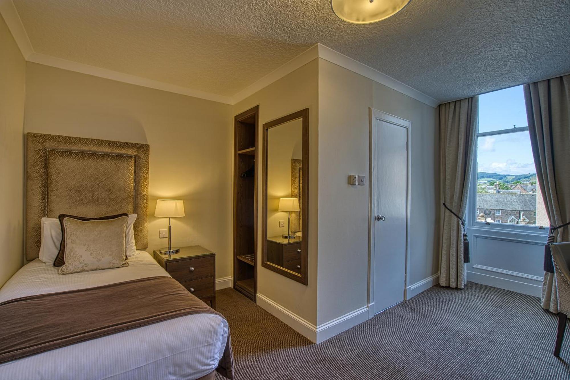 Classic Single Room,60817219:JPEG