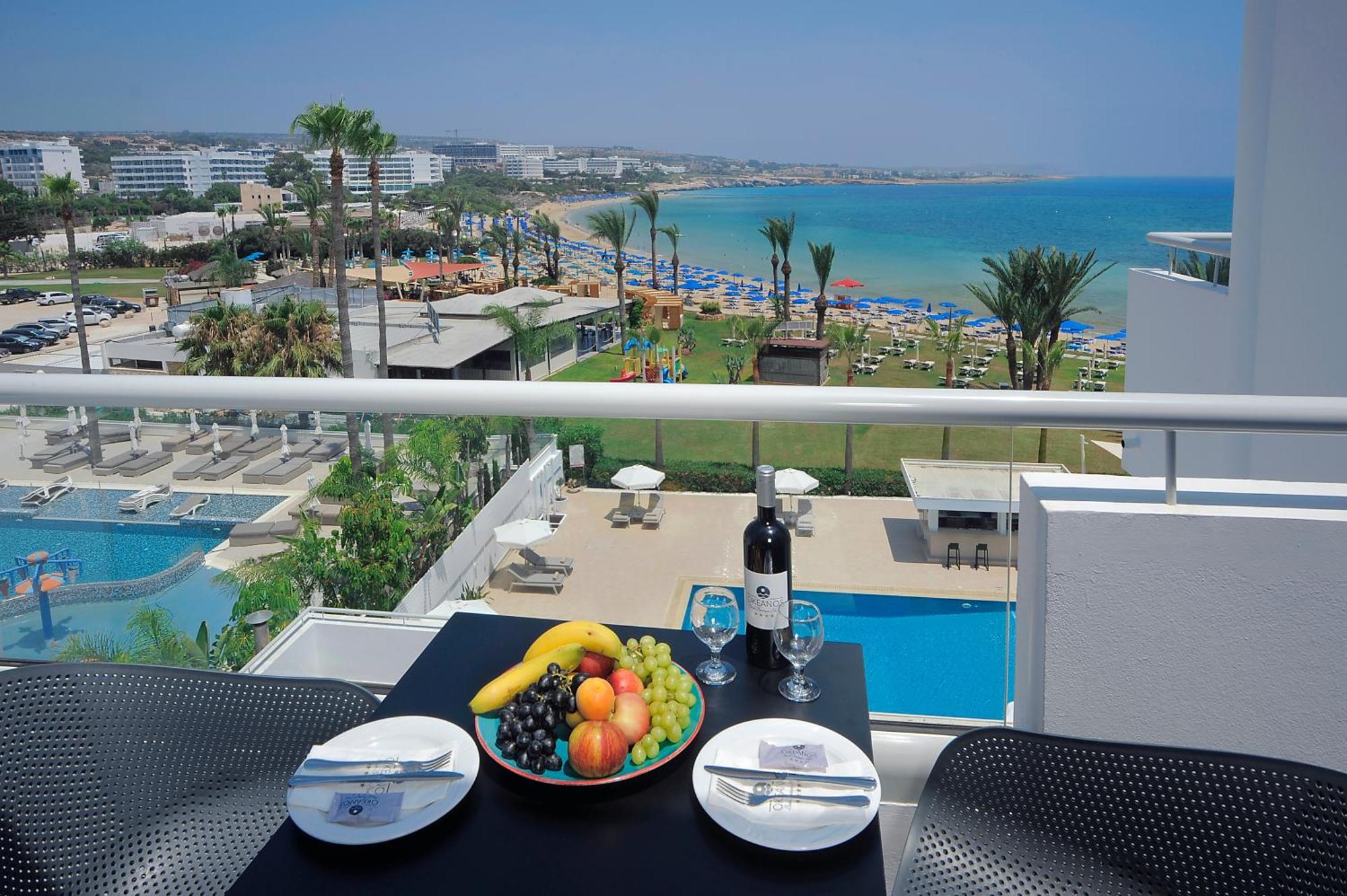 Deluxe Double or Twin Room Sea View,1275249919:JPEG