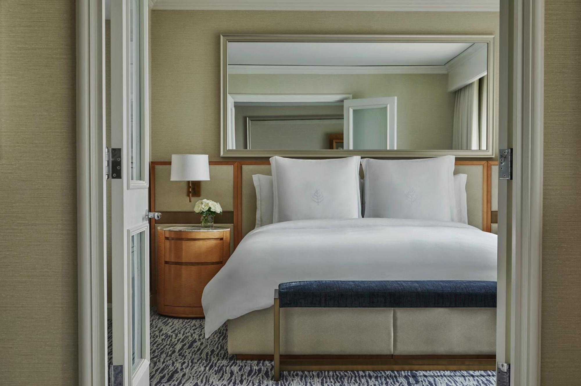 Executive King Suite City View
