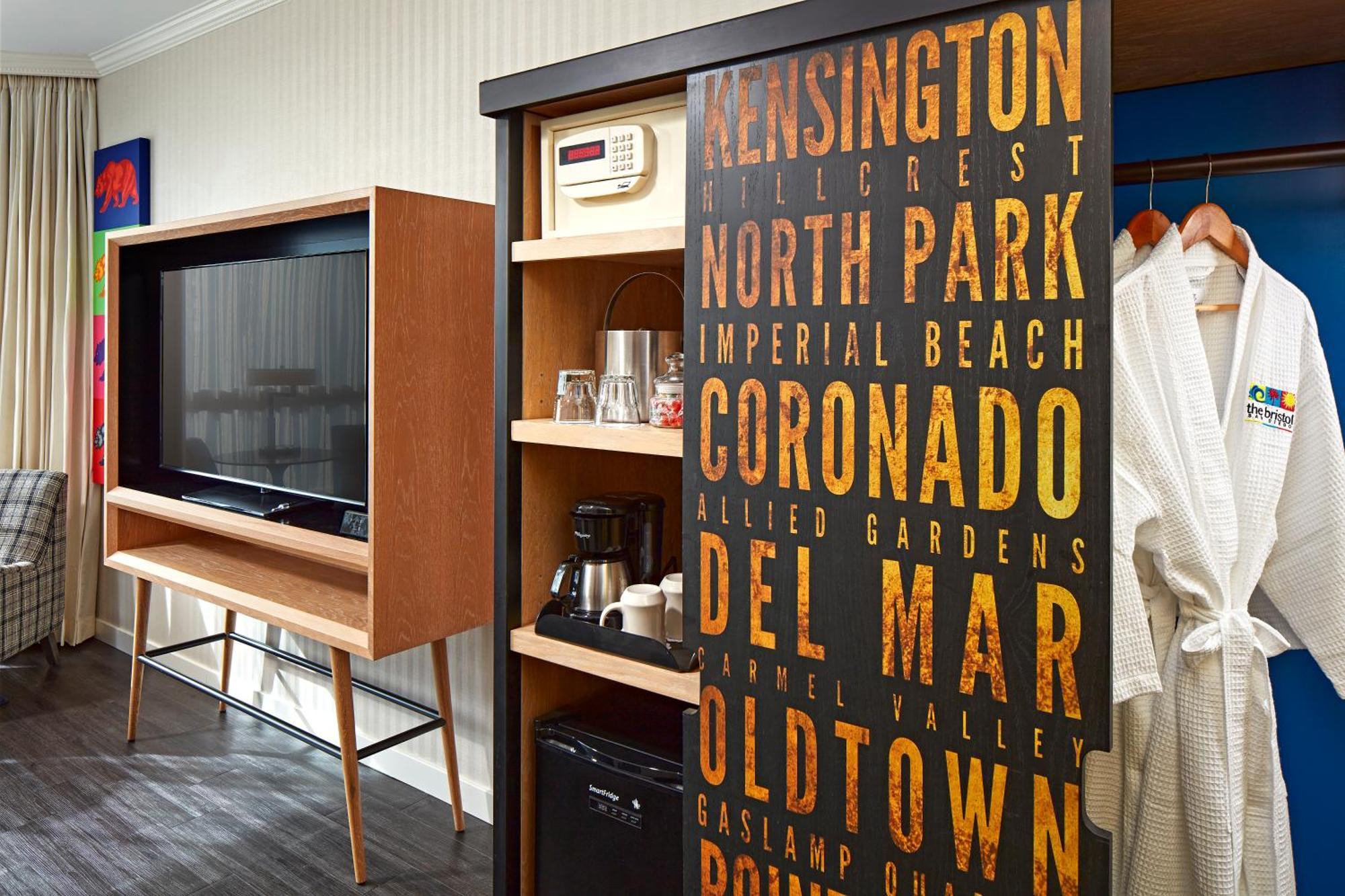 Fab King Room