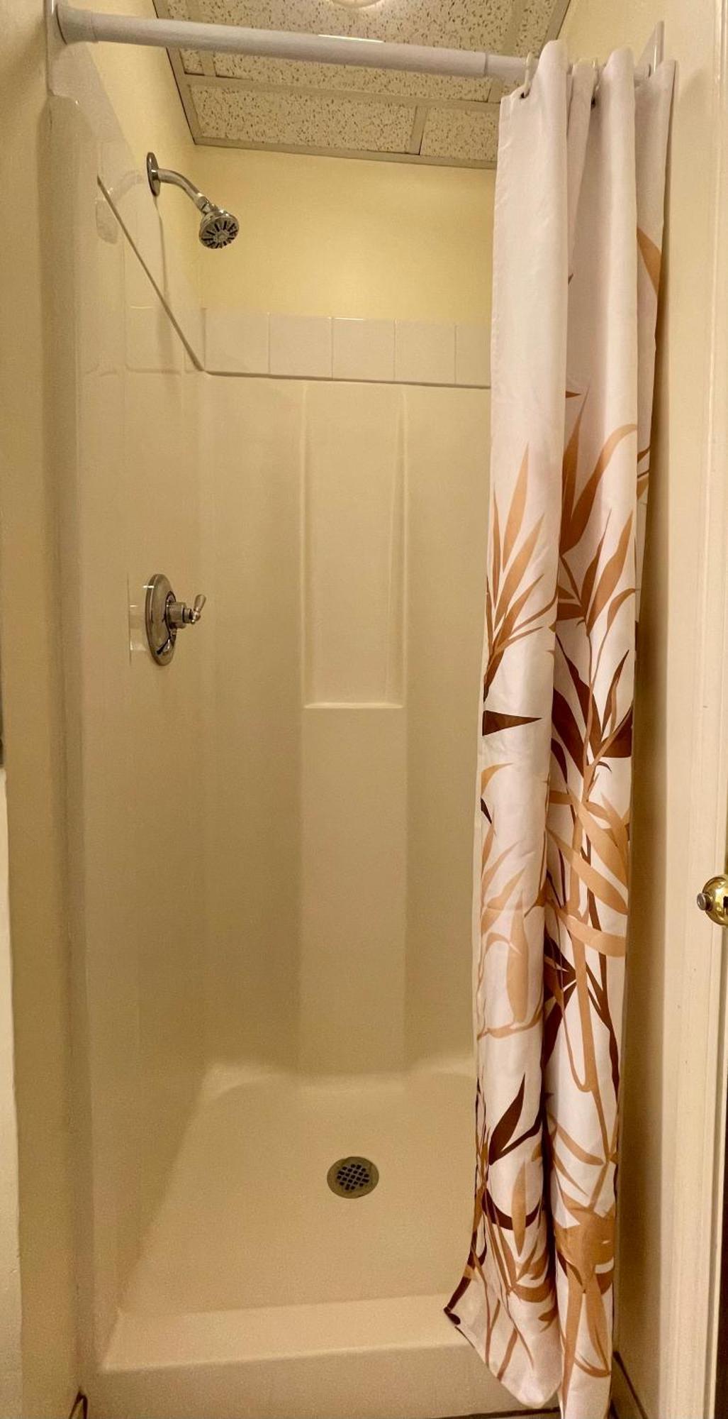 Economy Double Room, Private Bathroom,1210369270:JPEG