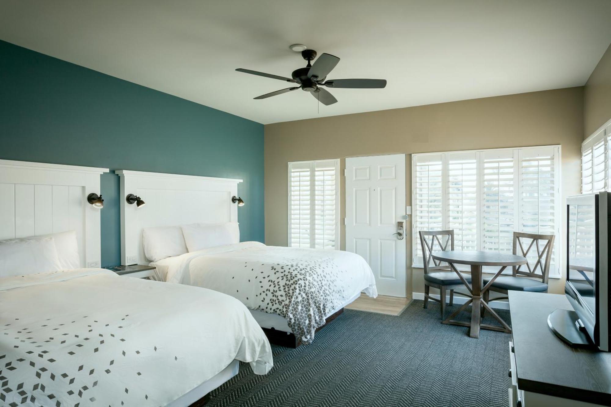 Standard Queen Room Two Queen Beds