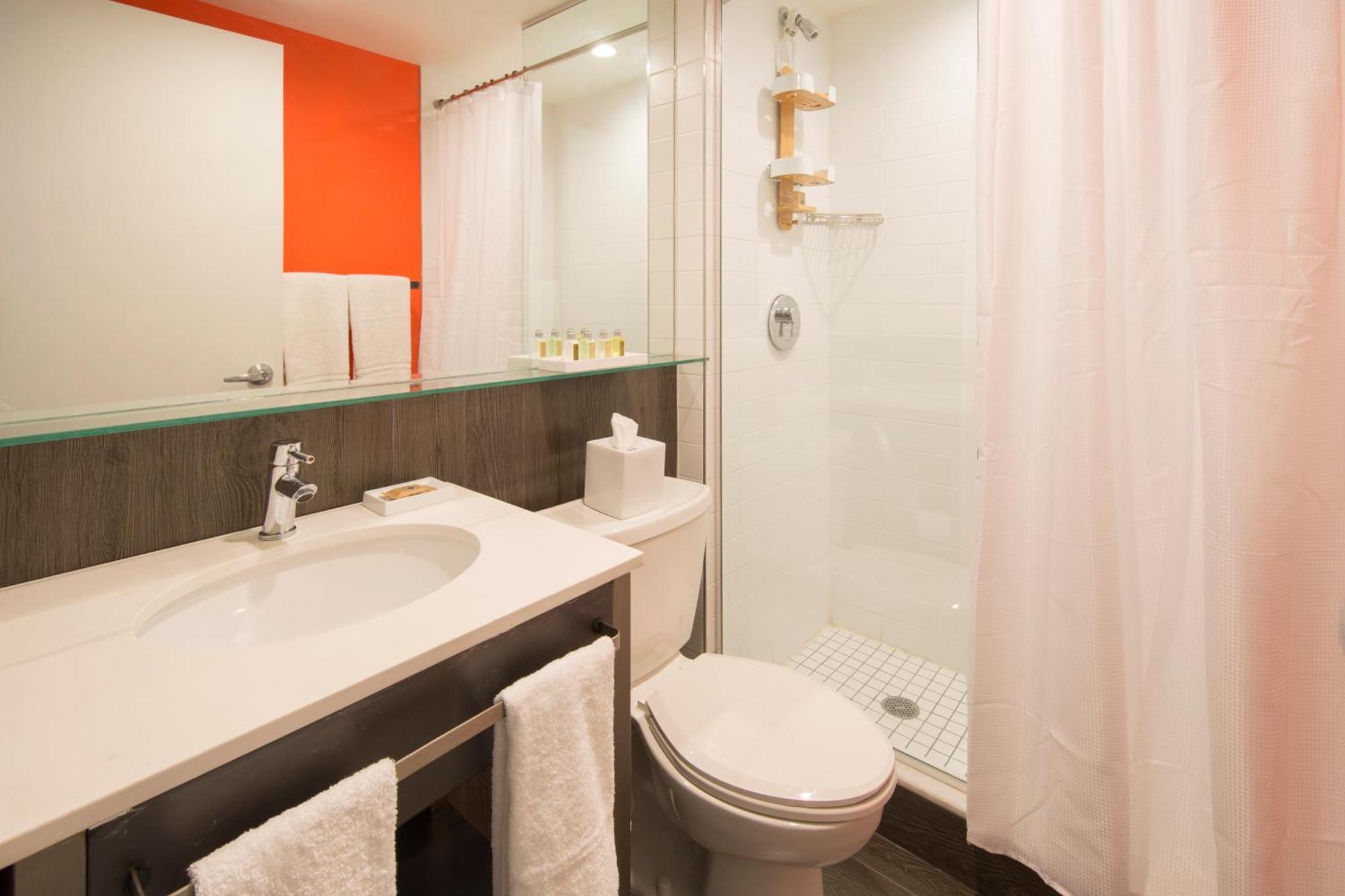 Chambre avec 2 Grands Lits Queen-Size