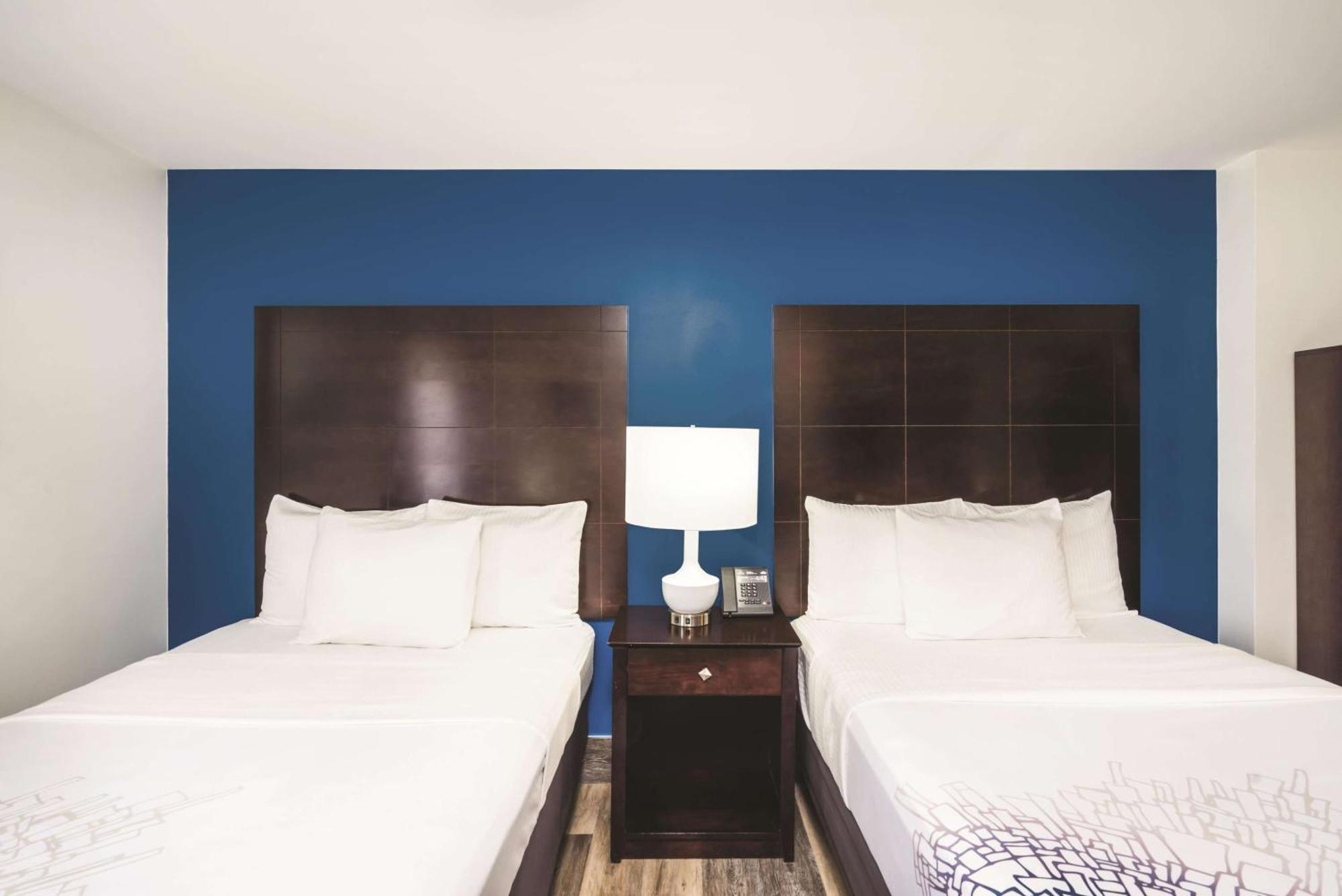 Double Room Two Double Beds Non-Smoking
