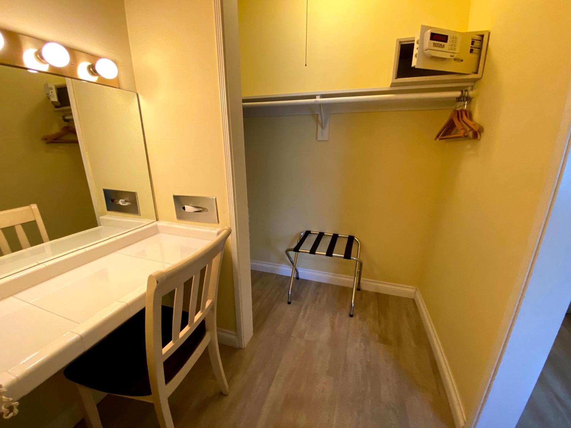 Executive King Room