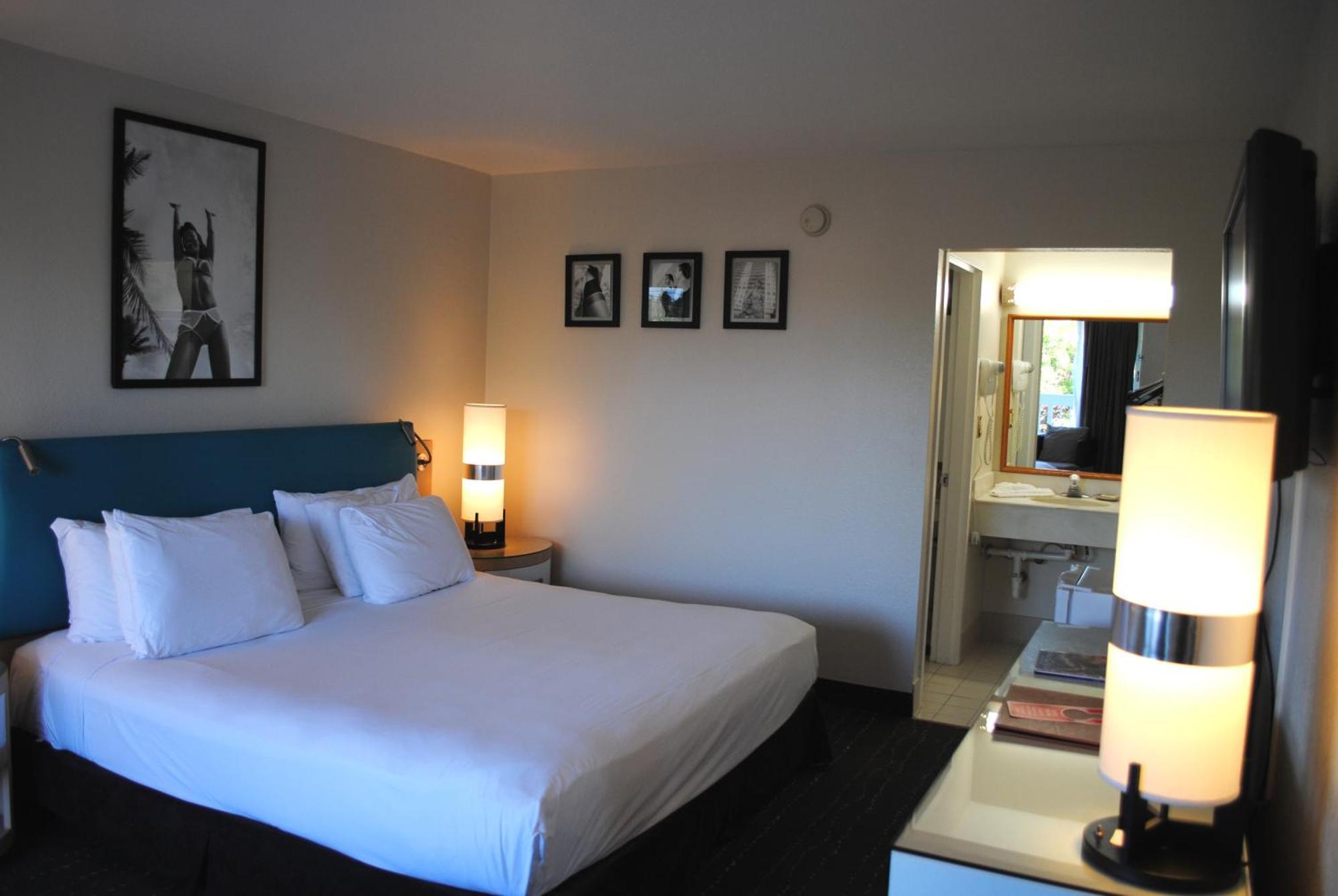 Deluxe Zimmer mit Kingsize-Bett