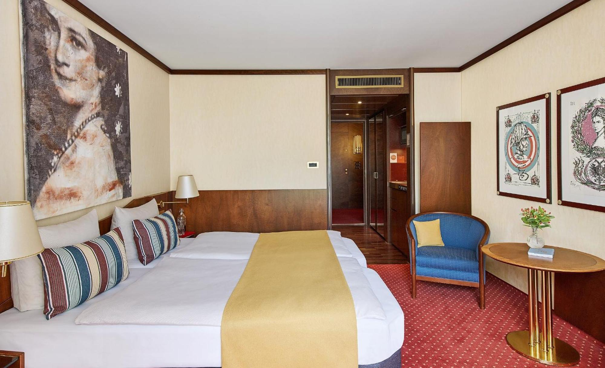 Double Room,1211969359:JPEG