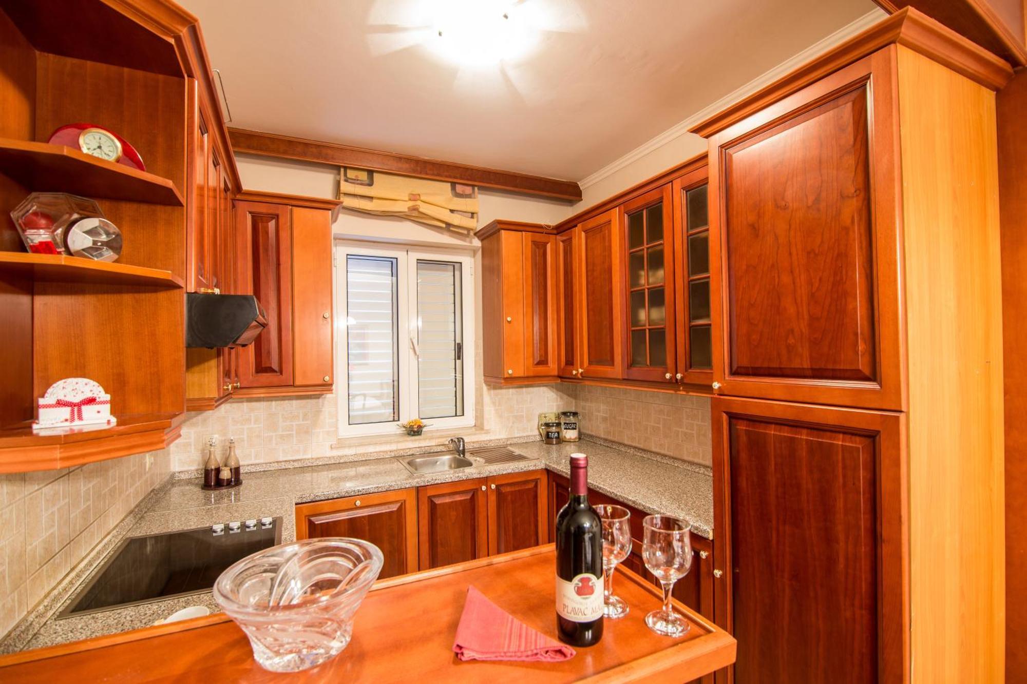 Deluxe Two-Bedroom Apartment Terrace
