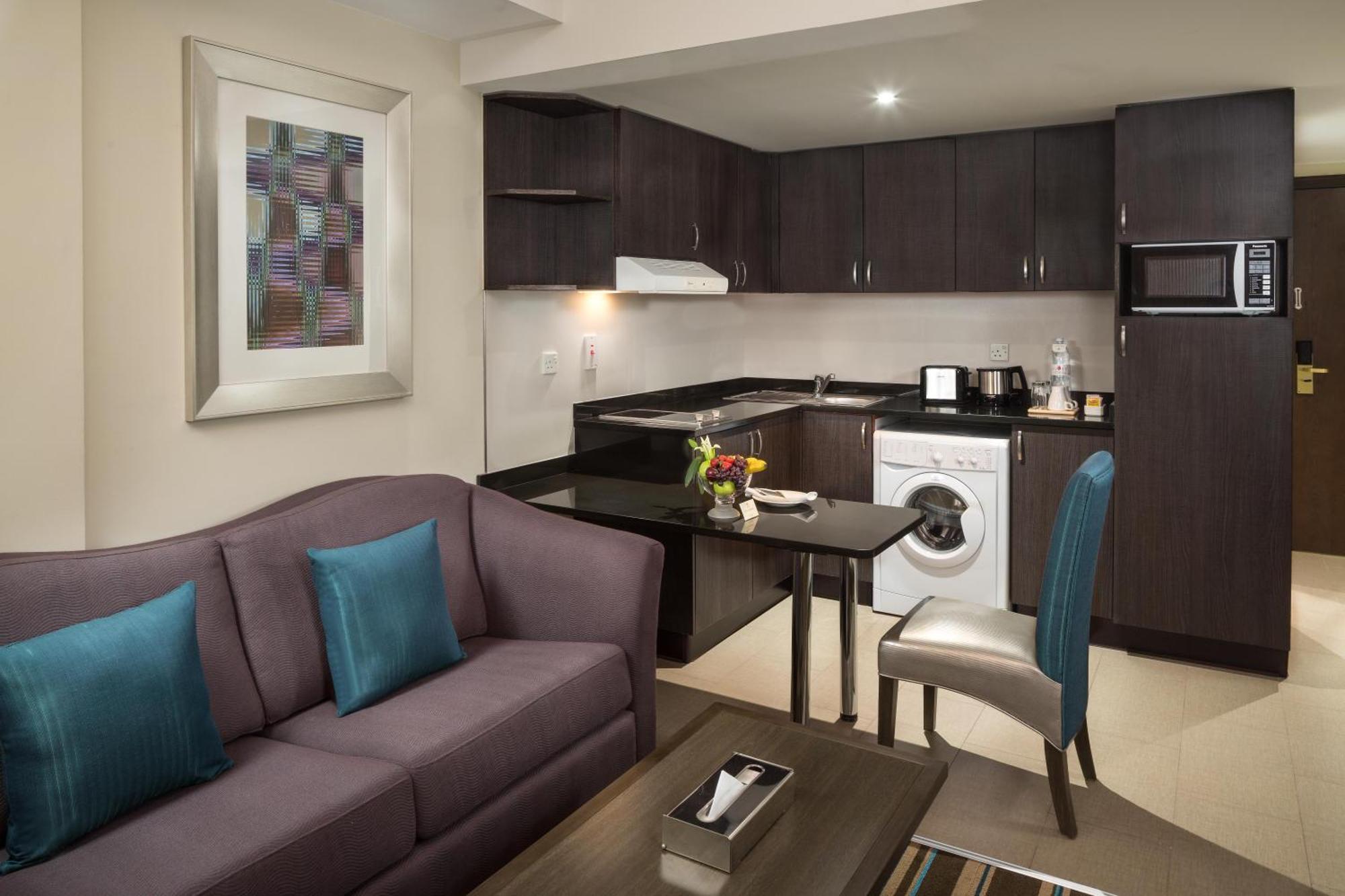 Interconnecting Executive Studio - Guaranteed Early 10am Check-In and Late 5pm Check-Out & 20% off on Food, Beverages and Laundry,1212110491:JPEG