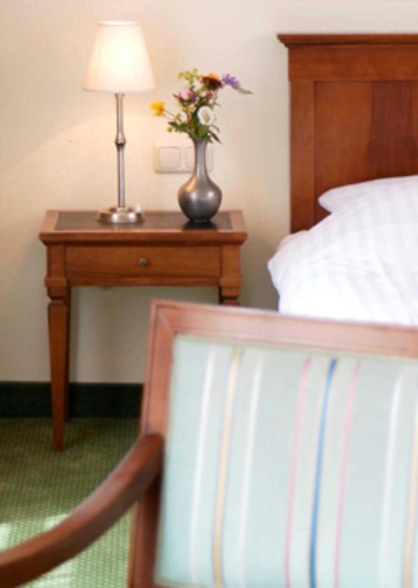 Family Room,61893862:JPEG