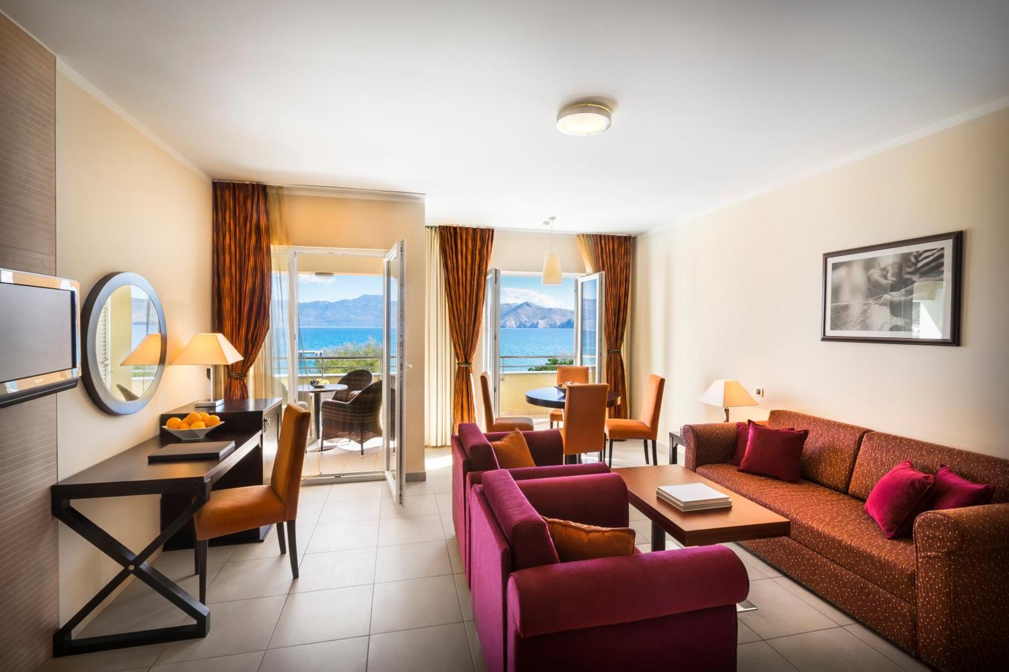 Suite 22 Seaview