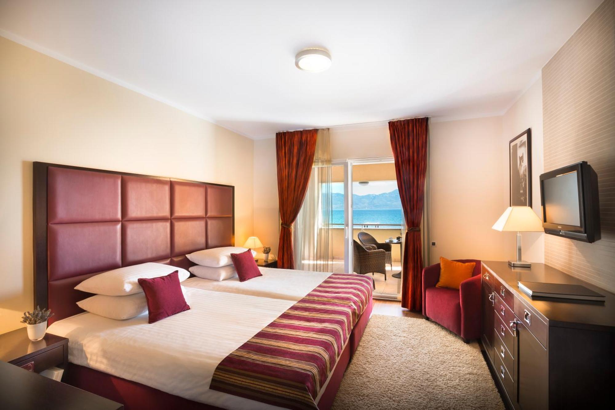 Suite 22 Seaview