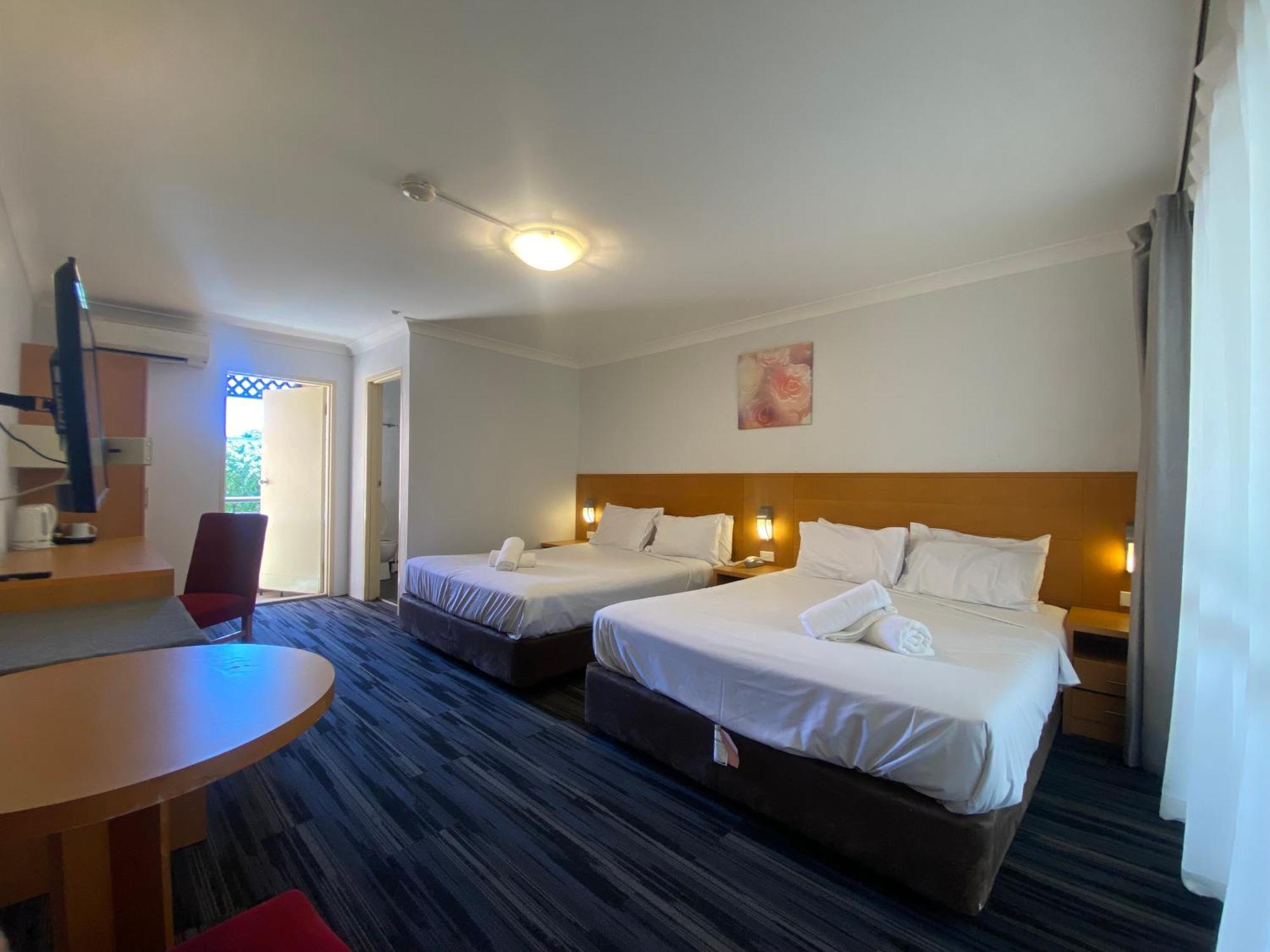 Deluxe Quadruple Room Balcony