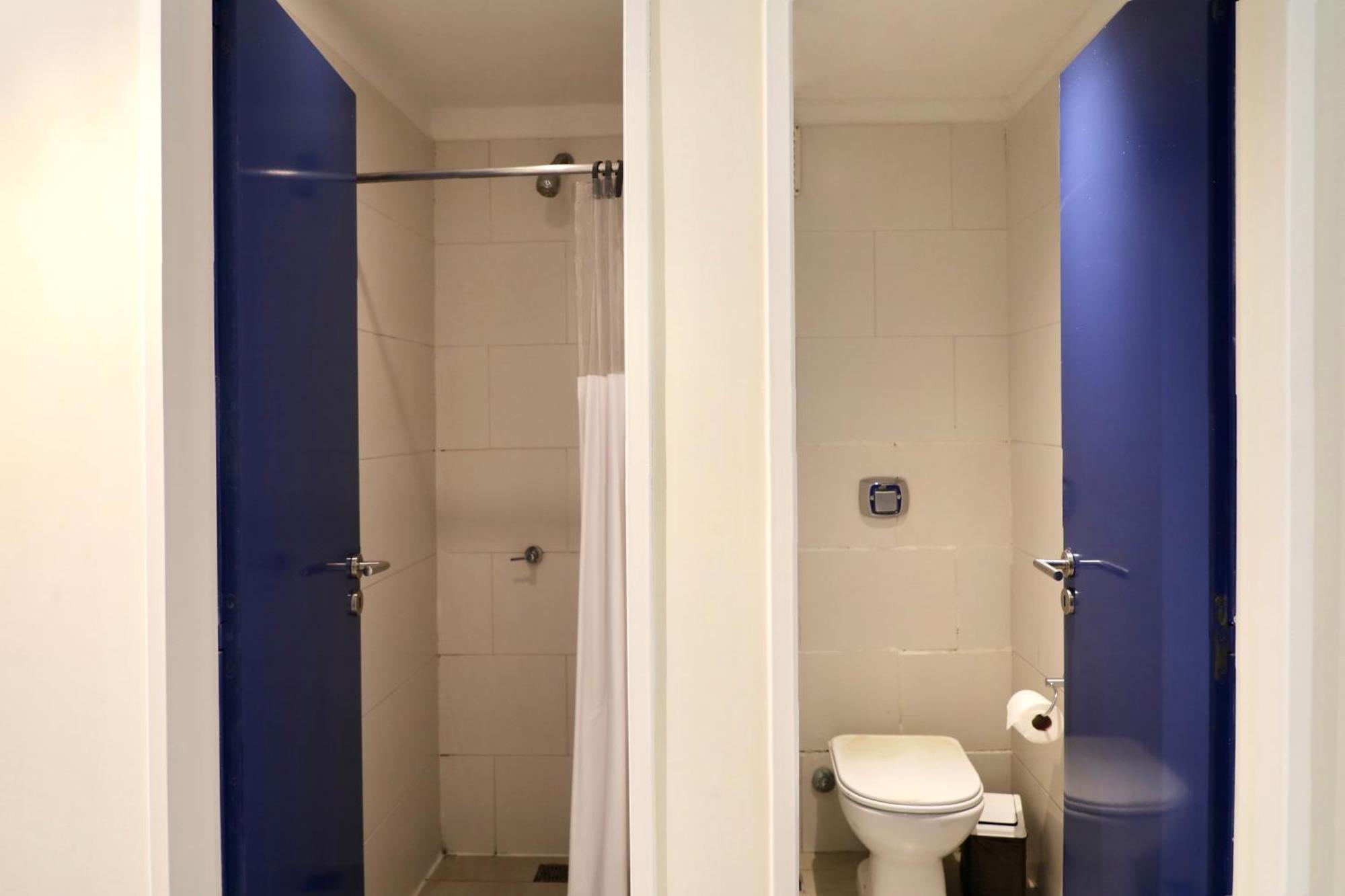 Single Bed Mixed Dormitory Room