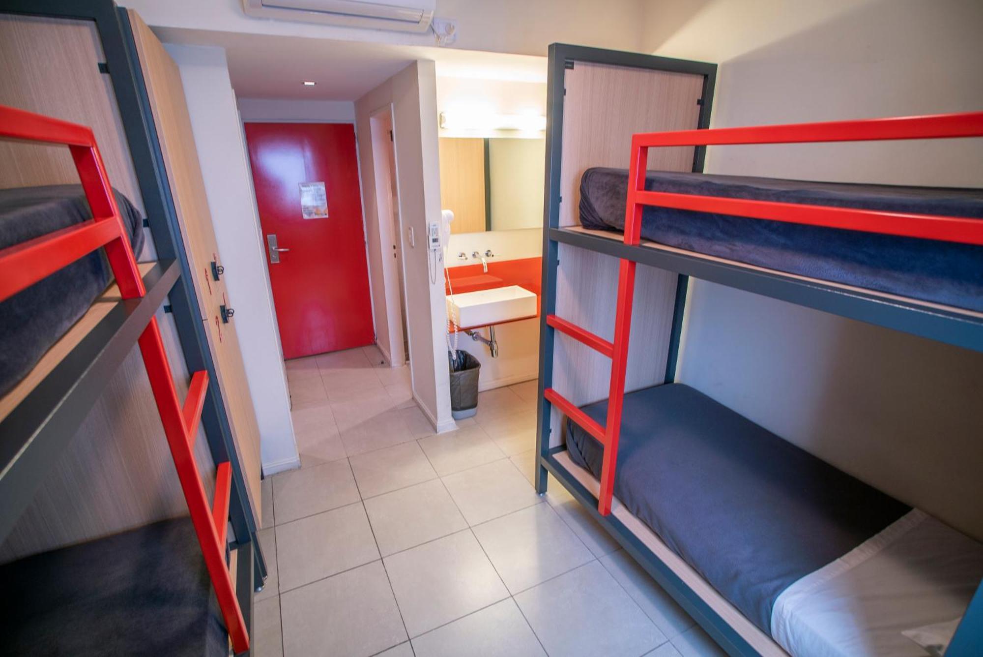 Single Bed Mixed Dormitory Room