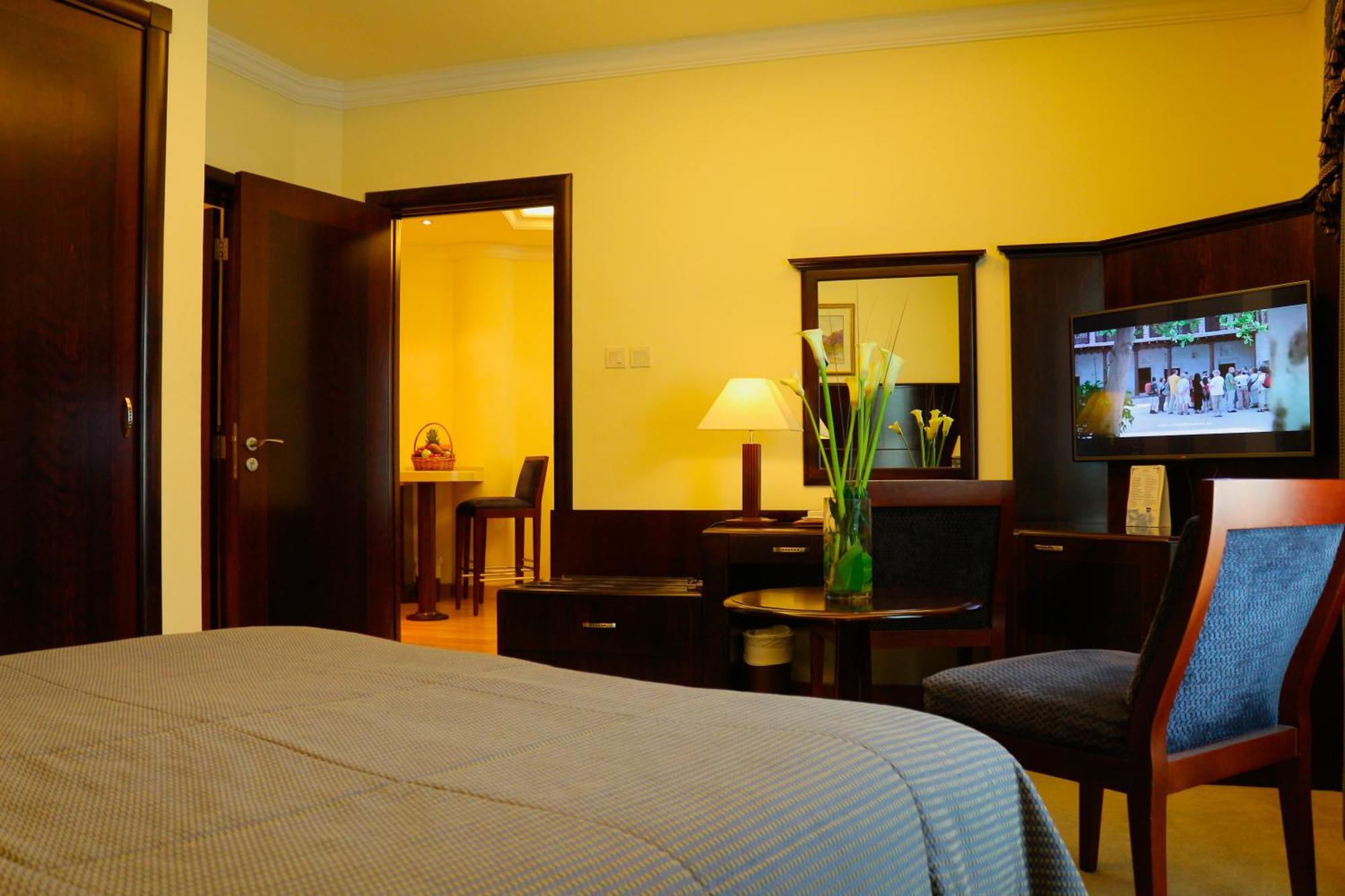 Executive Suite