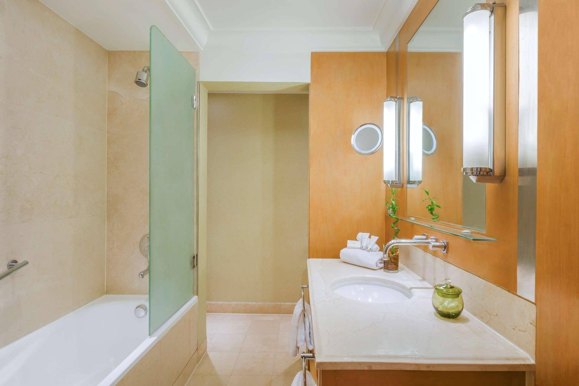 Suite Júnior Madina