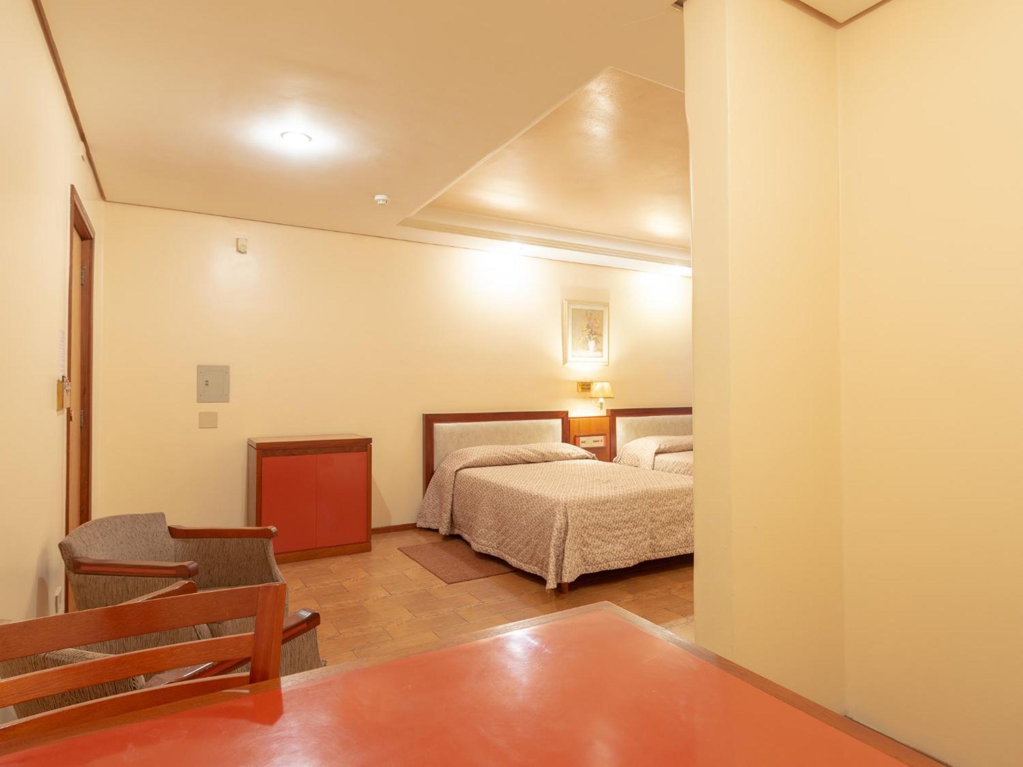 Quarto Deluxe com 2 Camas de Casal