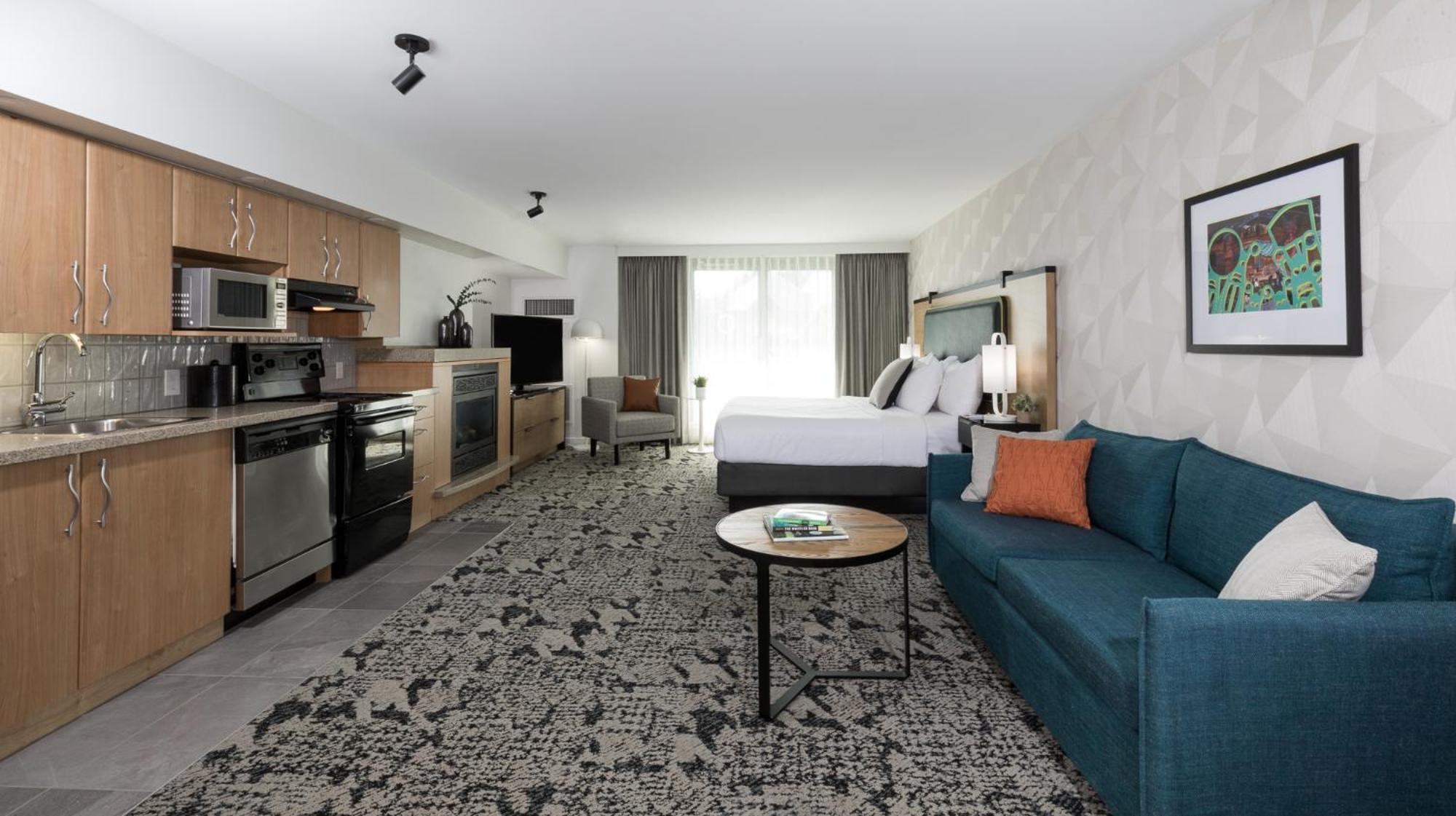 Junior King Suite