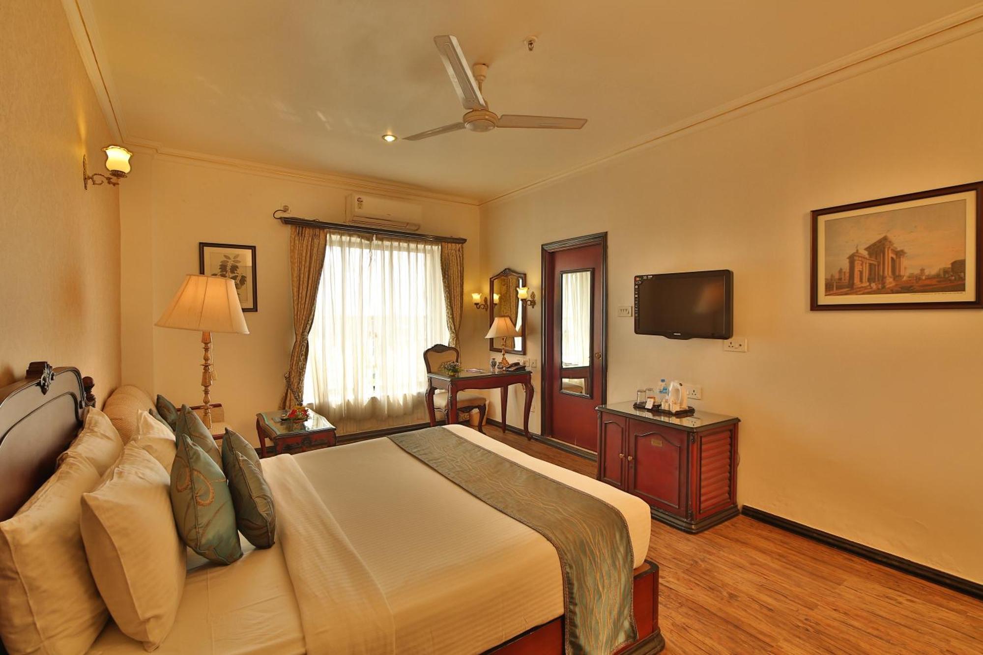 Camera Junior Suite